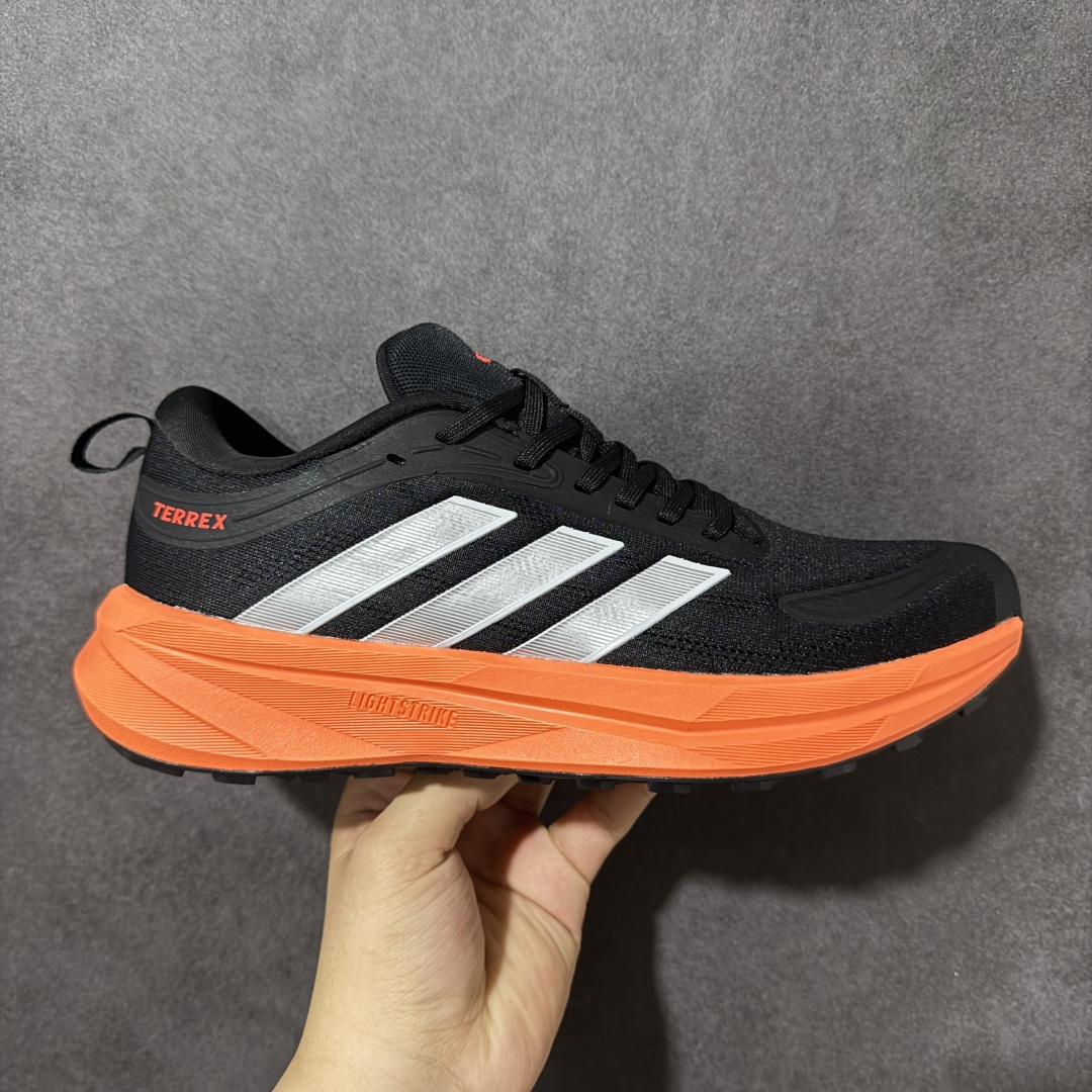 【公司级】阿迪达斯 ADIDAS 男鞋 TERREX AGRAVIC LT 户外超轻缓震回弹越野跑鞋网材鞋面 在户外环境保持舒适脚感，中底采用 Lightstrike 轻质泡棉材料，提供缓冲的同时增加能量反馈，其特点主要表现为韧劲十足、重量轻、耐造，适合长时间户外运动。时尚潮流，易于搭配，运动款式。 货号：D26883 尺码： 40-45 编码： MGB260270-选品中心