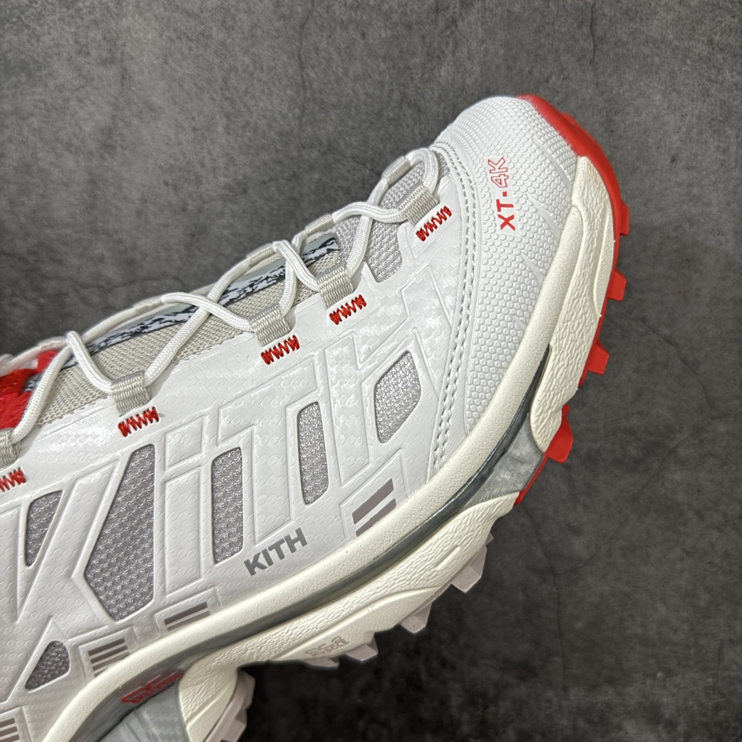 图片[6]-【纯原版】Salomon XT-4K Kith 萨洛蒙系列低帮城市越野机能透气休闲运动鞋 477718 鞋舌处附有迷你网眼袋收纳鞋绳以及下方的多色 Logo 标签 接着搭载奶油色 ACS 技术中底以及金色 TPU 塑料部件提升鞋款耐用性 中底与鞋面之间饰有海蓝色条状细节有效增添鞋款层次 最后应用黑色 Contragrip Chevron 外底完成鞋款设计 这次配色颇为高调 两款配色均以绚丽的渐变设计呈现 一款以粉紫渐变主打 另一款以黄绿渐变呈现 视觉效果相当吸睛 鞋面的使用玻璃纤维覆盖物加固 并通过细绳扣系带系统进行锁定 Salomon 的品牌logo 出现在脚后跟和前掌部位 中底虽然偏薄 但非常耐用 与模压塑料ACS 框架以及致密AC2 Muscle 鞋底单元结合 能够提供出色的支撑力和缓冲性 尺码：36 36.5 37.5 38 38.5 39 40 40.5 41 42 42.5 43 44 44.5 45-选品中心