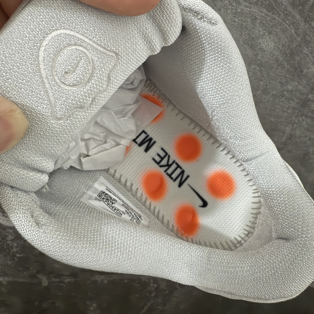 图片[6]-【Top纯原版】Nike Mind 002 耐克 舒适柔软 科技训练鞋 市场唯一正确版本 原材料 正确渐变色大底 1：1还原 真半码 鞋面采用穿孔透气织物材质 鞋底22个独立泡棉节点 科技感满满 作为耐克首款结合神经科学研发的鞋款 它最大的设计在于鞋底 鞋底嵌有22个独立泡棉节点 上脚后能有效刺激足底触觉 搭配吸睛的外观 适合在运动后松时穿着 带来独特体验 货号：HQ4308-003 尺码：36-46含半码-选品中心