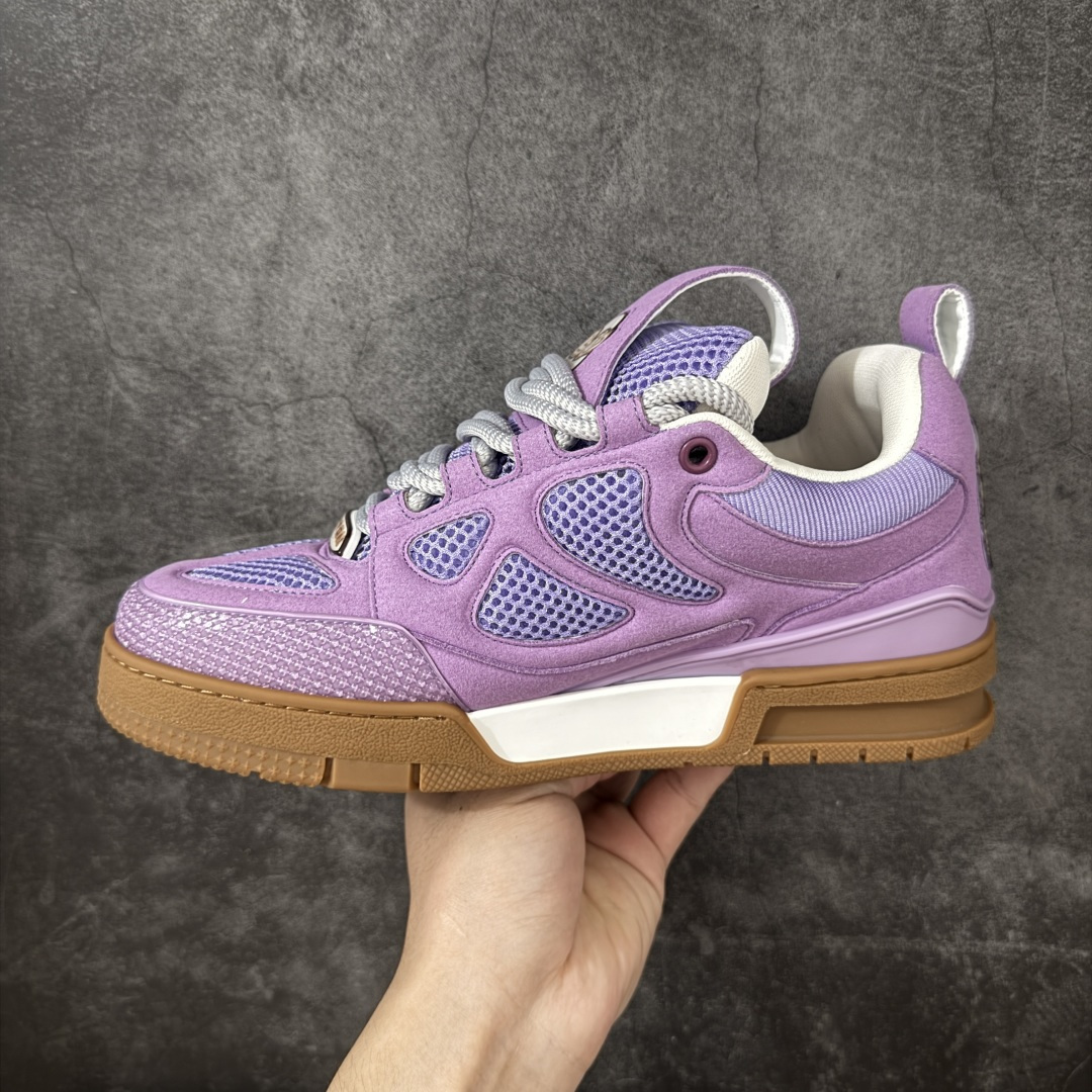 图片[2]-【YS纯原】广奢高端货LV Trainer 四叶草｜2026 新货 ✦ 海淘代购同渠道 · 高端零售专供 ✦ Virgil Abloh 经典 Trainer 设计 ✦ 复古篮球鞋灵感，潮奢结合 ✦ 光滑牛皮＋Monogram 压纹粒面牛皮拼接 ✦ 花卉橡胶外底，辨识度极高 ✦ 原版进口头层牛皮 ✦ 原版定制透气网里 ✦ 原版开模双色 TPU 组合大底 ✦ 厚底约 3cm，脚感稳定显比例 尺码：39-45-选品中心