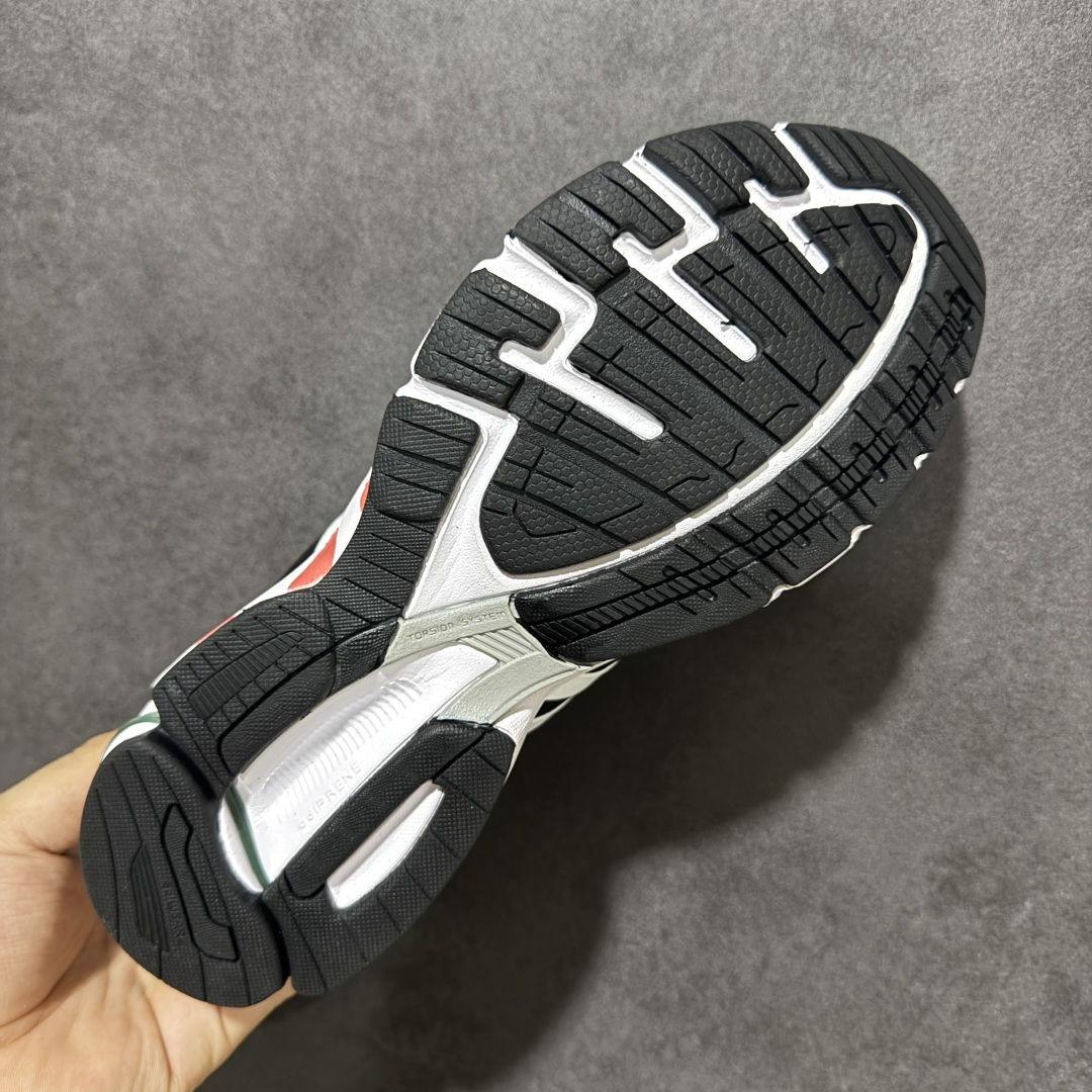 图片[9]-【公司级】阿迪达斯ADIDAS EQUIPMENT 10 经典跑鞋 该款鞋面依旧以优质尼龙面料打造，透气舒适，中底adiPRENE科技提供良好的缓震效果，TORSION SYSTEM系统和FORMOTION后跟系统确保了鞋子的稳定性，增强了跑动时的保护 货号：EH1517 尺码：40-45-选品中心
