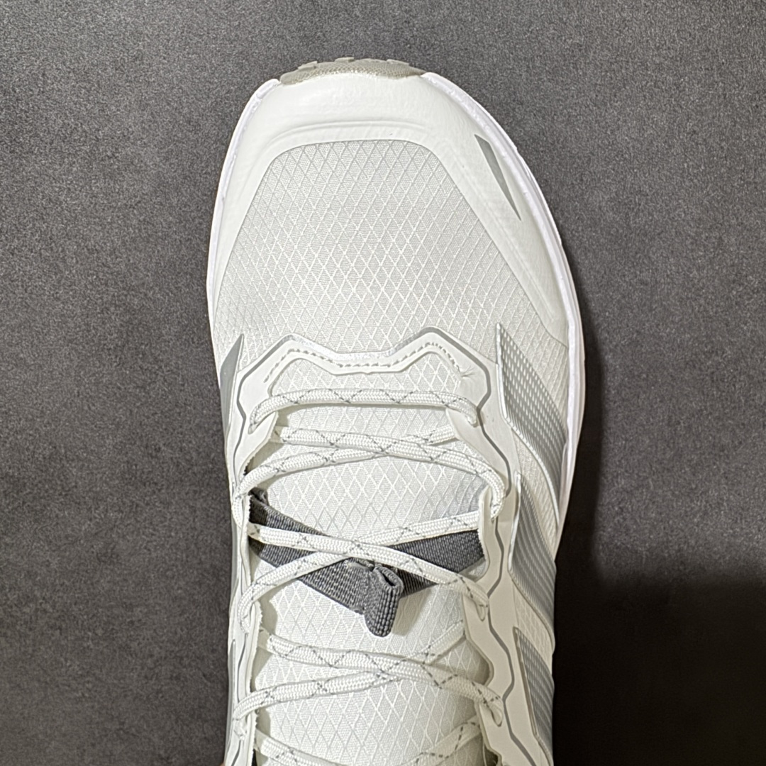 图片[5]-【纯原版】adidas TERREX FREEHIKER LT 硬核的薄底徒步鞋 实拍首发 鞋底会比大齿花的越野底更防滑 搭配GORE-TEX防水加持和megagrip的V底 货号：KK1879 尺码： 40-45-选品中心
