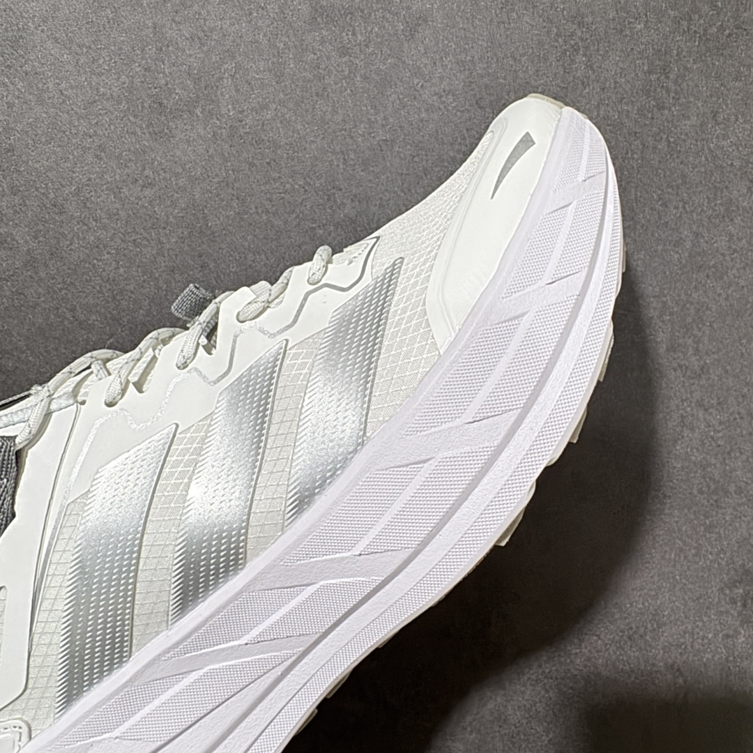 图片[8]-【纯原版】adidas TERREX FREEHIKER LT 硬核的薄底徒步鞋 实拍首发 鞋底会比大齿花的越野底更防滑 搭配GORE-TEX防水加持和megagrip的V底 货号：KK1879 尺码： 40-45-选品中心