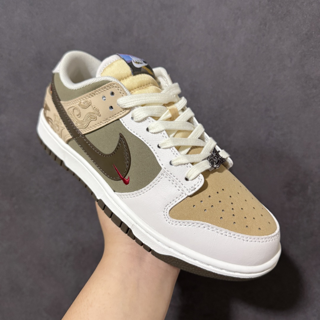 图片[3]-【公司级】Nike Dunk Pegasus Pack CNY 马年限定 防滑耐磨 耐克 舒适百搭 低帮板鞋 采用脚感柔软舒适ZoomAir气垫 有效吸收滑板等极限运动在落地时带来的冲击力 为街头运动者们提供更好的保护 货号：IQ1118-220 尺码：36 36.5 37.5 38 38.5 39 40 40.5 41 42 42.5 43 44 45-选品中心