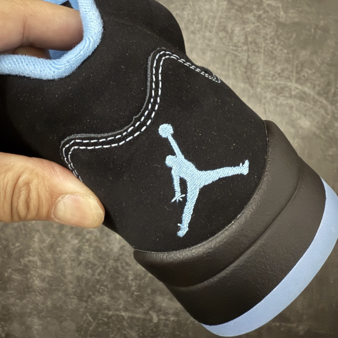 图片[2]-【OG纯原】Air Jordan 5 Retro \”Black University Blue\” AJ5 乔5大学蓝 DD0587-008  OG纯原生产线出品 大厂出品 原楦原纸板 外贸出口品质 客供原厂材料开发 高水准工艺打造 极致一眼正品既视感 细节如图所示  尺码：40 40.5 41 42 42.5 43 44 44.5 45 46 47.5-选品中心