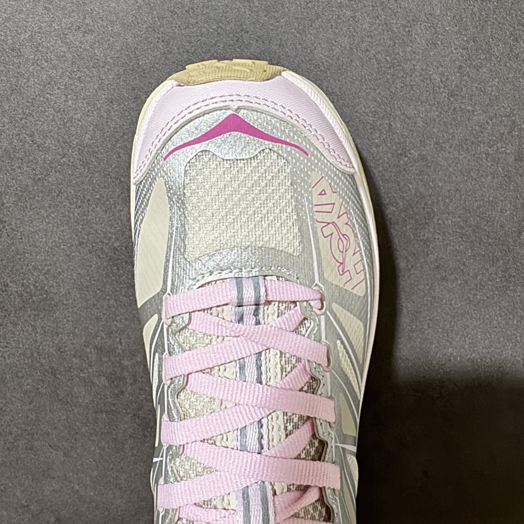 图片[5]-【公司级】Hoka Mafate Speed 2 马法特二代超轻厚底轻量山地跑步鞋 1126851 AYW  #轻量化材料Fresh Foam。超轻量中底全部用料过3C认证！ 滚动平衡科技减少33%能量消耗 ！第二代Mafate更是延续精髓设计，并调整了整体的鞋型，修身的鞋型，更加灵巧的感觉一下子来了。外底韧弹感十足的EVA泡绵，结合Vibram橡胶大底，性能稳定输出，无论是平时穿着还是在潮湿的梅雨季节跑步，都是非常优秀的搭配。  尺码：36-45半-选品中心