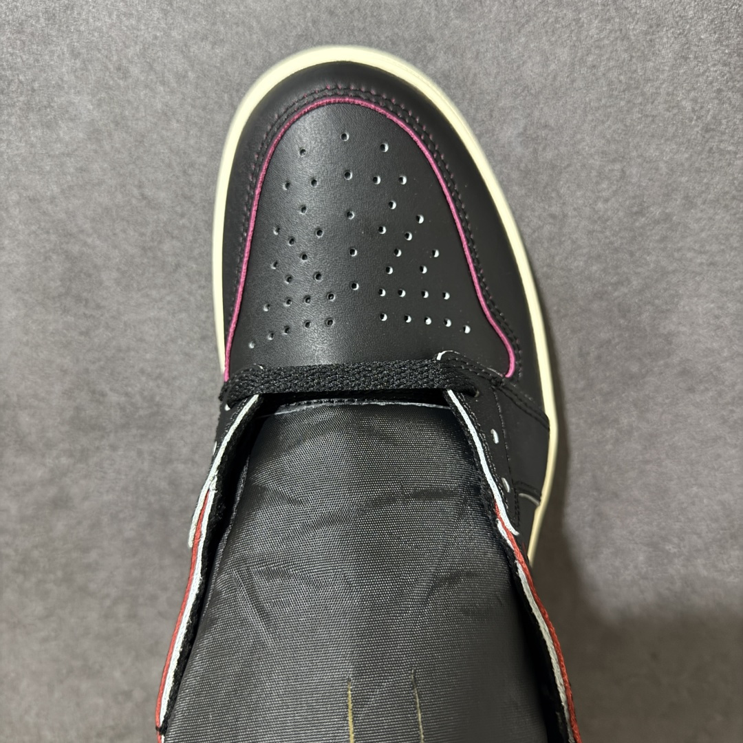 图片[5]-【H11版本】耐克Nike Air Jordan 1 Retro High OG AJ1代经典复古经典高帮百搭文化篮球鞋 DZ5485-002 公司级真标半码制#原档案原数据开发版型#采用荔枝纹头层皮革鞋面材质#原厂立体填充鞋舌海绵#中底注胶孔及缜密中底拉帮工艺#原数据开发模具大底 尺码： 35.5 36 36.5 37.5 38 38.5 39 40 40.5 41 42 42.5 43 44 44.5 45 46 47.5 48.5 编码：H11B290300-选品中心