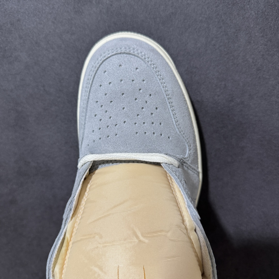 图片[5]-【H11版本】耐克Nike Air Jordan 1 Retro High OG AJ1代经典复古经典高帮百搭文化篮球鞋 FD8636-011 公司级真标半码制#原档案原数据开发版型#采用荔枝纹头层皮革鞋面材质#原厂立体填充鞋舌海绵#中底注胶孔及缜密中底拉帮工艺#原数据开发模具大底 尺码： 35.5 36 36.5 37.5 38 38.5 39 40 40.5 41 42 42.5 43 44 44.5 45 46 47.5 48.5 编码：H11B290300-选品中心