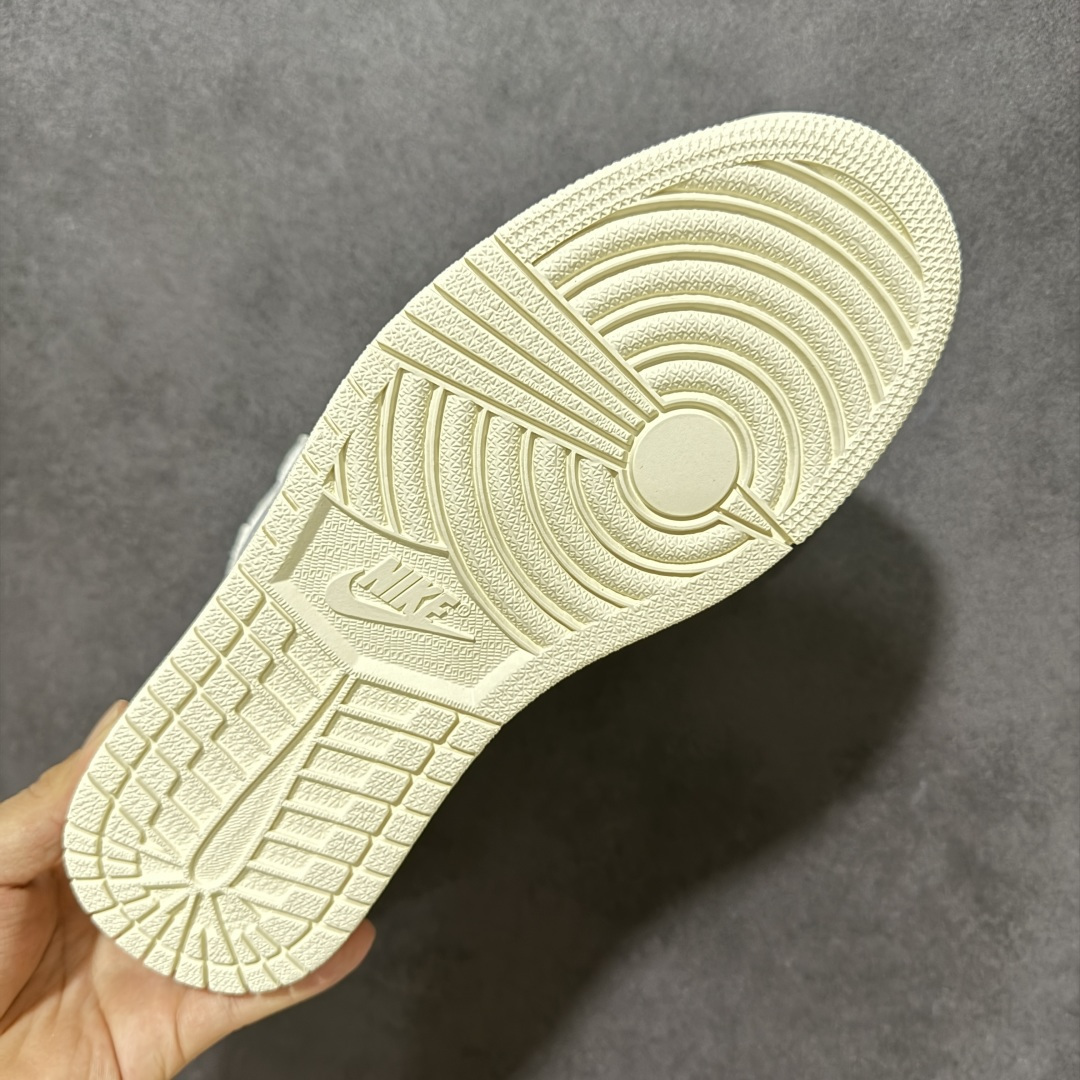 图片[9]-【H11版本】耐克Nike Air Jordan 1 Retro High OG AJ1代经典复古经典高帮百搭文化篮球鞋 FD8636-011 公司级真标半码制#原档案原数据开发版型#采用荔枝纹头层皮革鞋面材质#原厂立体填充鞋舌海绵#中底注胶孔及缜密中底拉帮工艺#原数据开发模具大底 尺码： 35.5 36 36.5 37.5 38 38.5 39 40 40.5 41 42 42.5 43 44 44.5 45 46 47.5 48.5 编码：H11B290300-选品中心