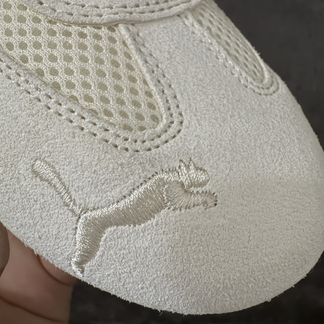 图片[5]-【渠道纯原版】Puma Speedcat OG Sparco 彪马罗马阿莫尔系列 复古运动休闲赛车跑鞋 403902 01 目前市场最优版本 无论是版型 细节 烫金走线 完全碾压市场任意版本 欢迎对比🆚 工厂耗时3个月开发 原装档案原数据纸版楦型 采用固色翻毛皮鞋面材质(正确二次成型\’猛帮\’成型工艺🆚区别市面版本!!) 外置原数据开发轻量耐磨橡胶大底💪🏻 全球知名运动品牌PUMA宝马赛车系列 融合了宝马车队的标志性配色 以趣味十足又前卫复古的设计引领潮流 将赛道精神融入街头时尚 开启前卫竞速之旅 主打前卫复古风 Roma鞋款的鞋侧以复古的流线造型 缀以宝马经典Logo 巧妙吸睛 而Speedcat鞋款以亮眼三色条纹元素缀以舒适鞋面 赋予了独特的个性美学 演绎赛车的无尽能量 尺码：35.5-45-选品中心