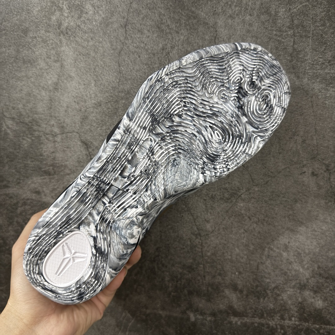 图片[9]-【GX绿x版本】Nike Kobe 9 Elite Low Protro Gigi黑白色 科比九代 货号：FZ7333-002 完美复刻公司货 React科技鞋垫加持 实战配置直接拉满 原楦纸板开发 鞋身流线型、后跟塑形 区分土肥圆 原厂针织鞋面一针一线匹配原版 全身鞋材卡料色独家定制 唯一万针立体刺绣SWOOSH 真实底模最大50.5 实战利器 专供海外市场 独立原厂模具 首批不拼图大几率过验 亲测已过 支持各种高强度实战 无需担心 补货周期极长 脚宽建议买大半码 科比系列前掌偏窄 支持七天无理由退换 尺码： 40 40.5 41 42 42.5 43 44 44.5 45 46 47.5 48.5-选品中心