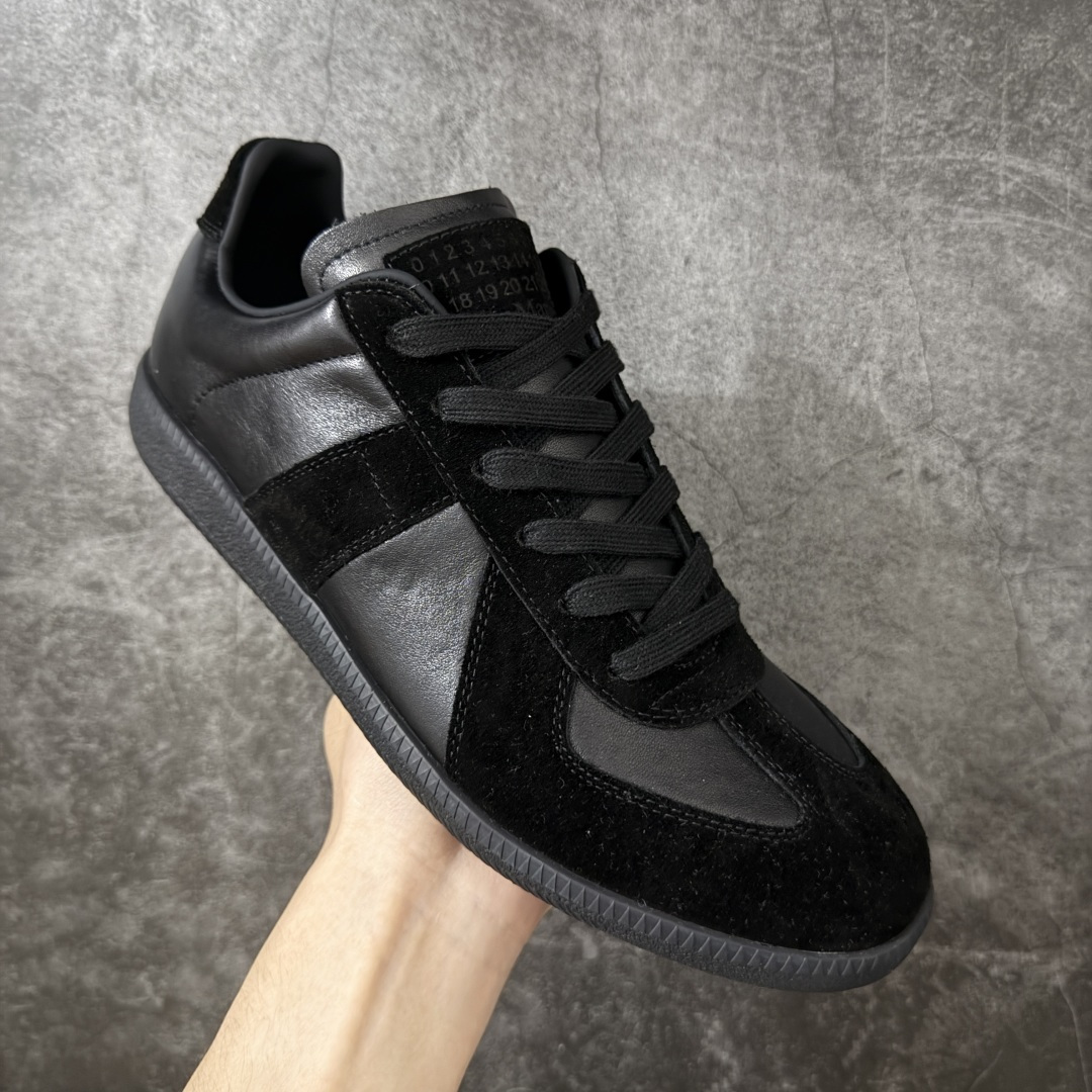 图片[3]-【顶级毒版】Maison Margiela MM6梅森马吉拉 Calfskin Replica 复古 德训 时尚板鞋 男女款 黑色 网红单品 高端外贸 平台零售专供批次 全头层软牛皮鞋面 头层羊皮内里 乳胶鞋垫 中底钢印 原版织唛 尺码：35-45 含半码-选品中心