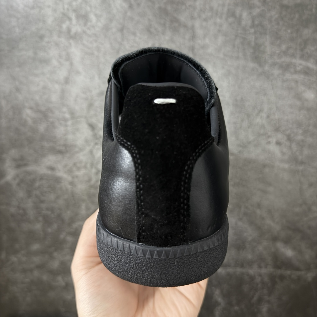 图片[4]-【顶级毒版】Maison Margiela MM6梅森马吉拉 Calfskin Replica 复古 德训 时尚板鞋 男女款 黑色 网红单品 高端外贸 平台零售专供批次 全头层软牛皮鞋面 头层羊皮内里 乳胶鞋垫 中底钢印 原版织唛 尺码：35-45 含半码-选品中心