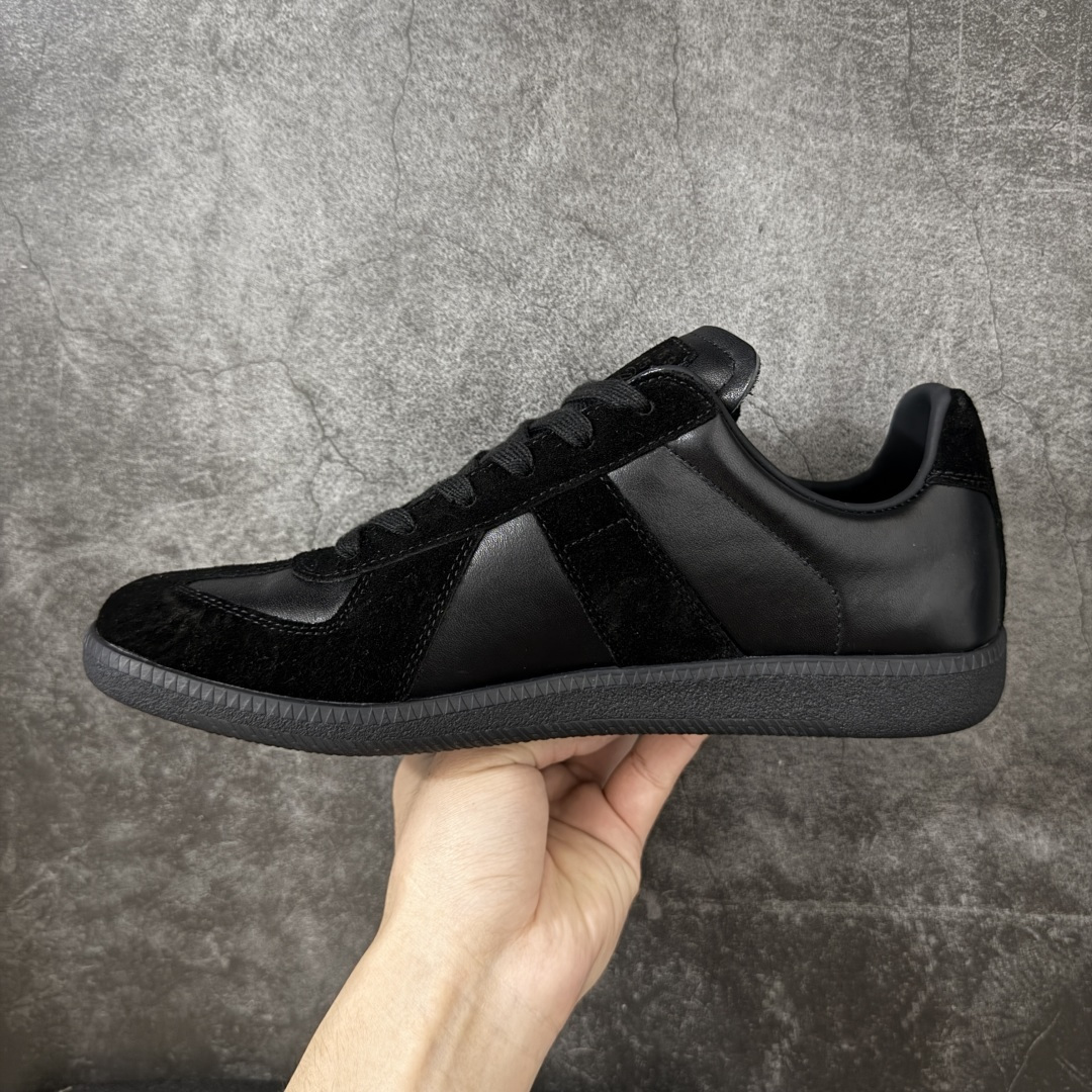 图片[2]-【顶级毒版】Maison Margiela MM6梅森马吉拉 Calfskin Replica 复古 德训 时尚板鞋 男女款 黑色 网红单品 高端外贸 平台零售专供批次 全头层软牛皮鞋面 头层羊皮内里 乳胶鞋垫 中底钢印 原版织唛 尺码：35-45 含半码-选品中心