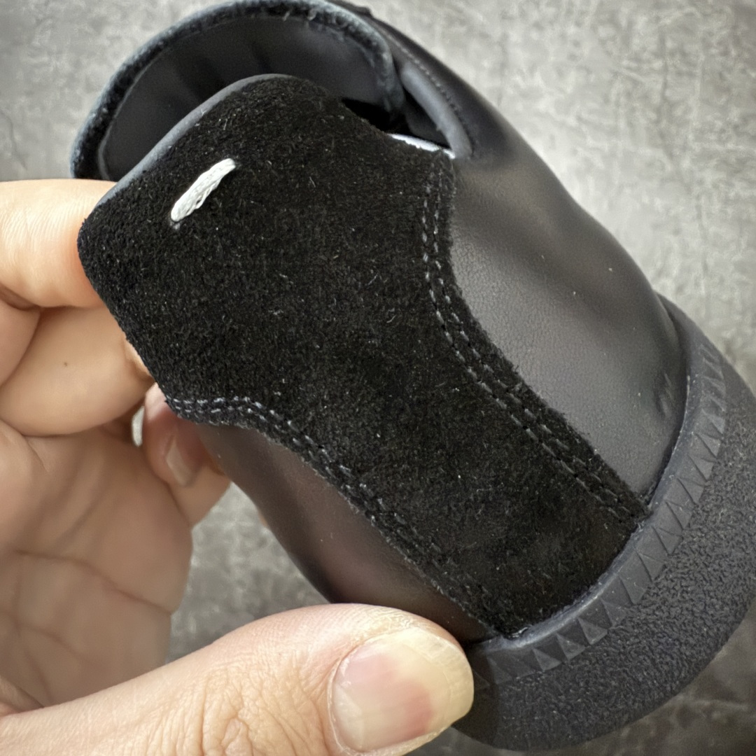 图片[2]-【顶级毒版】Maison Margiela MM6梅森马吉拉 Calfskin Replica 复古 德训 时尚板鞋 男女款 黑色 网红单品 高端外贸 平台零售专供批次 全头层软牛皮鞋面 头层羊皮内里 乳胶鞋垫 中底钢印 原版织唛 尺码：35-45 含半码-选品中心