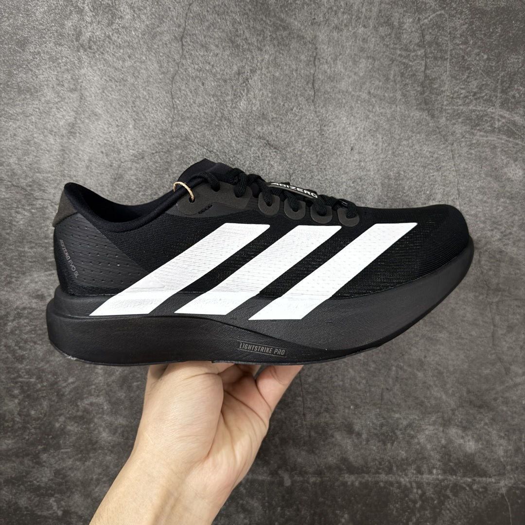 【XE版本】Adidas Adizero EVO SL 马拉松竞速专业跑鞋 市场最强版出货 原材料 内置碳板 原厂网纱潮流 超临界发泡大底 脚感软弹度与原版几乎无差别 细节目前市场最接近原版品质 外贸专供 最大做到48码 此款针织网面非常轻薄 纤维间的缝隙很大 可以保证跑步时的透气、排汗效果 鞋舌直接与两侧的内衬和鞋底连接在一起 在跑步过程中不会被鞋舌的左右移动所困扰 在标准鞋带孔的基础上再拓宽一组鞋带孔 适合不同脚型的需求 突破性 EnergyRods 技术，有助于跑者实现更好的成绩 中底独特的LIGHTSTRIKE PRO泡棉材质 微弹感觉在跑步过程中给予了良好的支撑体验 对于顶级精英和高水平进阶跑者来说 ADIOS PRO是一双值得信赖的竞速比赛用鞋 货号：JP7149 尺码：36-48-选品中心
