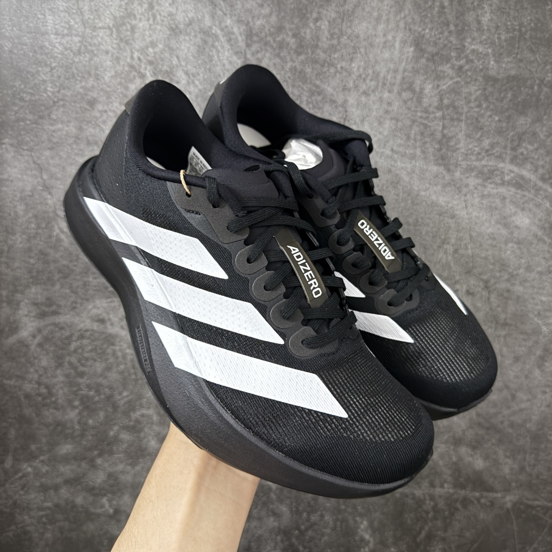 【XE版本】Adidas Adizero EVO SL 马拉松竞速专业跑鞋 市场最强版出货 原材料 内置碳板 原厂网纱潮流 超临界发泡大底 脚感软弹度与原版几乎无差别 细节目前市场最接近原版品质 外贸专供 最大做到48码 此款针织网面非常轻薄 纤维间的缝隙很大 可以保证跑步时的透气、排汗效果 鞋舌直接与两侧的内衬和鞋底连接在一起 在跑步过程中不会被鞋舌的左右移动所困扰 在标准鞋带孔的基础上再拓宽一组鞋带孔 适合不同脚型的需求 突破性 EnergyRods 技术，有助于跑者实现更好的成绩 中底独特的LIGHTSTRIKE PRO泡棉材质 微弹感觉在跑步过程中给予了良好的支撑体验 对于顶级精英和高水平进阶跑者来说 ADIOS PRO是一双值得信赖的竞速比赛用鞋 货号：JP7149 尺码：36-48-选品中心