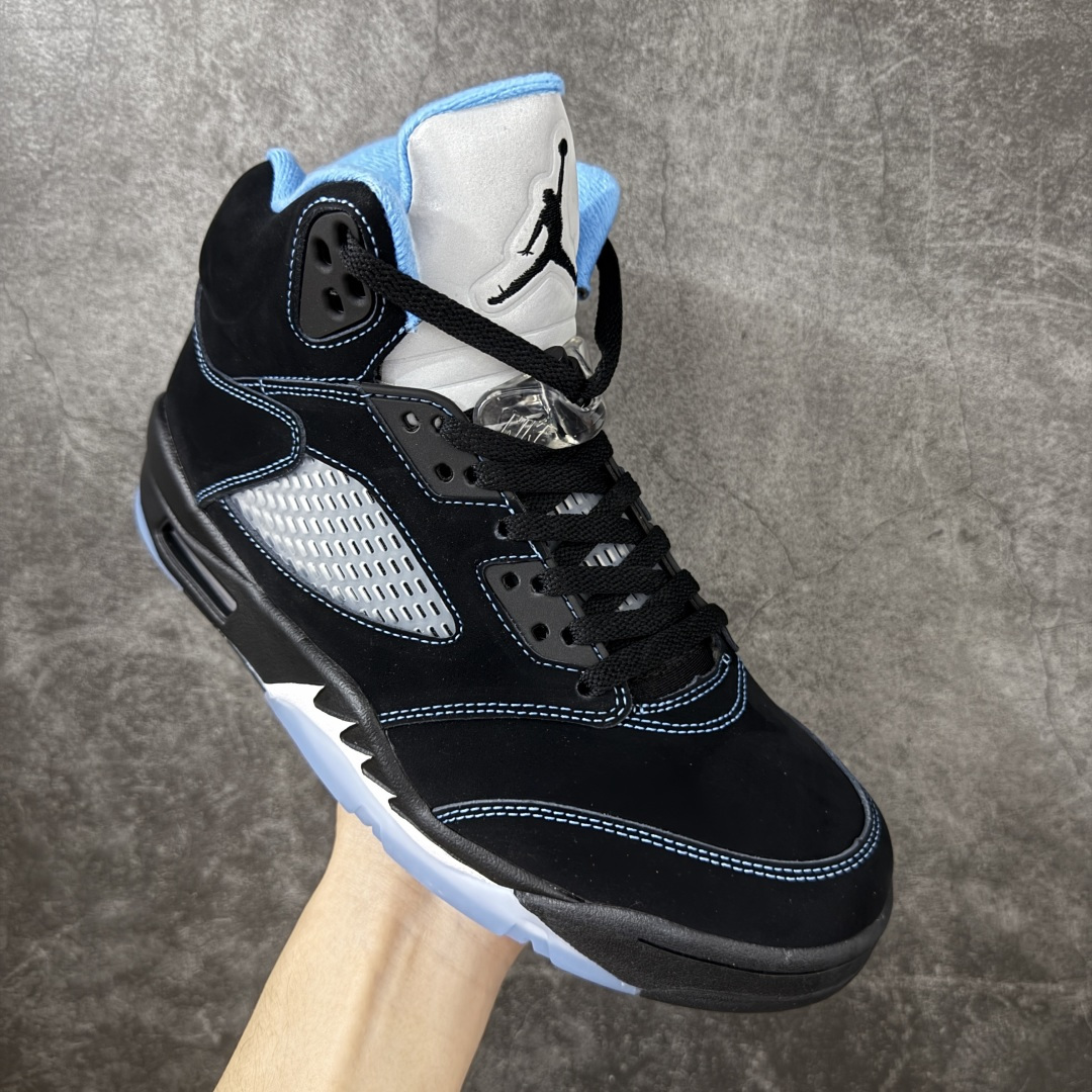 图片[3]-【原厂版】Air Jordan 5 Retro \”Black University Blue\” AJ5 乔5大学蓝 DD0587-008  纯原生产线出品 大厂出品 原楦原纸板 外贸出口品质 客供原厂材料开发 高水准工艺打造 极致一眼正品既视感 细节如图所示  尺码：40 40.5 41 42 42.5 43 44 44.5 45 46 47.5-选品中心