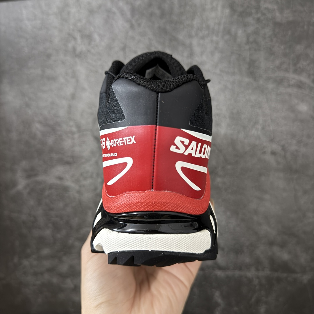 图片[4]-【公司级】 Salomon XT-6 Gore-Tex防水款 萨洛蒙复古潮流户外机能登山跑鞋 黑红色 479749 纯原外贸平台特供订单 耗时半年巨作 全套原纸板楦头开发 原厂特供网布配套加持 确保原汁原味 完美呈现版型 原档数据独家私模五层组合大底 原装Ortholite轻量化鞋垫 中底布带钢印编号 原厂TPU锁扣 进口港宝加持 后跟自然饱满 还原公司包裹性 鞋面以“锯齿”状的包裹系统呈现 在基色底之下加入了各种色点缀 将公司的最新技术和时尚前卫的造型融入耐用的长跑款式中 鞋面由 TPU 薄膜制成 并焊接在高耐磨网眼上 使其既时尚又坚固 由 ACS底盘支撑 可增强稳定性和支撑力 以及由橡胶凸耳 Contragrip外底覆盖的 EVA 缓冲中底 旨在应对崎岖的地形 鞋舌上的彩色Salomon 标签、Quicklace 系统以及鞋头、鞋舌和鞋跟上的附加品牌使细节更加完美 让穿着者可以轻松驾驭户外与通勤下的任何运动生活场景 无缝鞋身户外随意纵横 颜值与脚感兼备 出街通勤 绝对非常吸睛 你值得拥有 尺码：36 36.5 37.5 38 38.5 39 40 40.5 41 42 42.5 43 44 44.5 45-选品中心