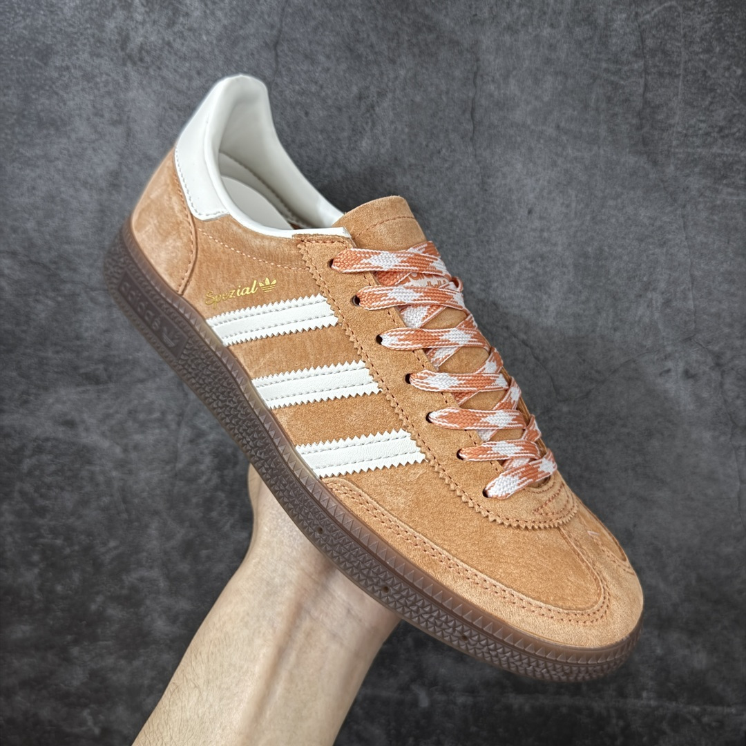 图片[3]-【XC纯原版】Adidas Handball Spezial 阿迪达斯经典款牛皮复古休闲板鞋 棕白生胶 KI5930 原厂原档案开发出品 皮料切割干净无任何毛边 鞋型细节完美 超高清洁度 原材料打 市场第一梯队版本 尺码：35 36 36.5 37 38 38.5 39 40-选品中心