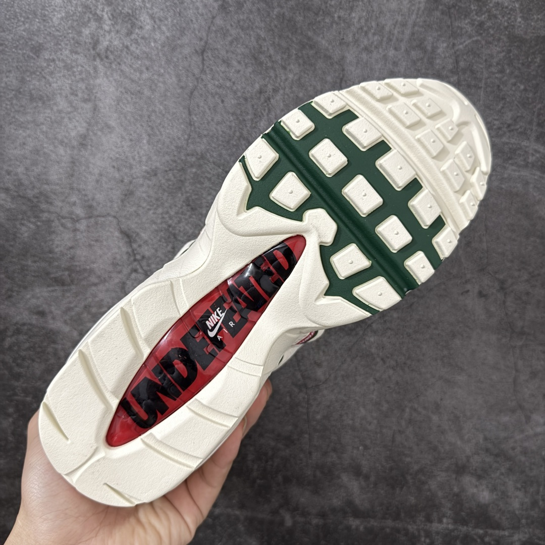 图片[9]-【顶级芯片版】UNDEFEATED x Nike Air Max 95 OG Big Bubble 白色气垫跑鞋 货号：IB4453-100 顶级版 开发数月 原版开发 多道QC质检 鞋型完美复刻 原厂级别工艺 正确色卡 正确气垫蓝光 正确大底 独家私模 采用进口头层牛皮拼接 定位高端市场 行业标杆工艺 尺码：40 40.5 41 42 42.5 43 44 44.5 45 46-选品中心