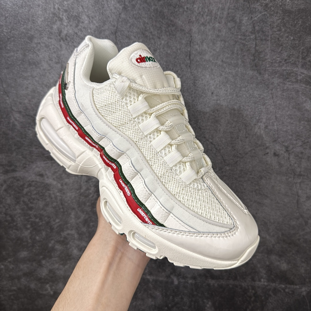图片[3]-【顶级芯片版】UNDEFEATED x Nike Air Max 95 OG Big Bubble 白色气垫跑鞋 货号：IB4453-100 顶级版 开发数月 原版开发 多道QC质检 鞋型完美复刻 原厂级别工艺 正确色卡 正确气垫蓝光 正确大底 独家私模 采用进口头层牛皮拼接 定位高端市场 行业标杆工艺 尺码：40 40.5 41 42 42.5 43 44 44.5 45 46-选品中心