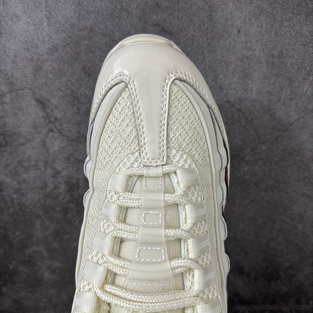 图片[5]-【顶级芯片版】UNDEFEATED x Nike Air Max 95 OG Big Bubble 白色气垫跑鞋 货号：IB4453-100 顶级版 开发数月 原版开发 多道QC质检 鞋型完美复刻 原厂级别工艺 正确色卡 正确气垫蓝光 正确大底 独家私模 采用进口头层牛皮拼接 定位高端市场 行业标杆工艺 尺码：40 40.5 41 42 42.5 43 44 44.5 45 46-选品中心