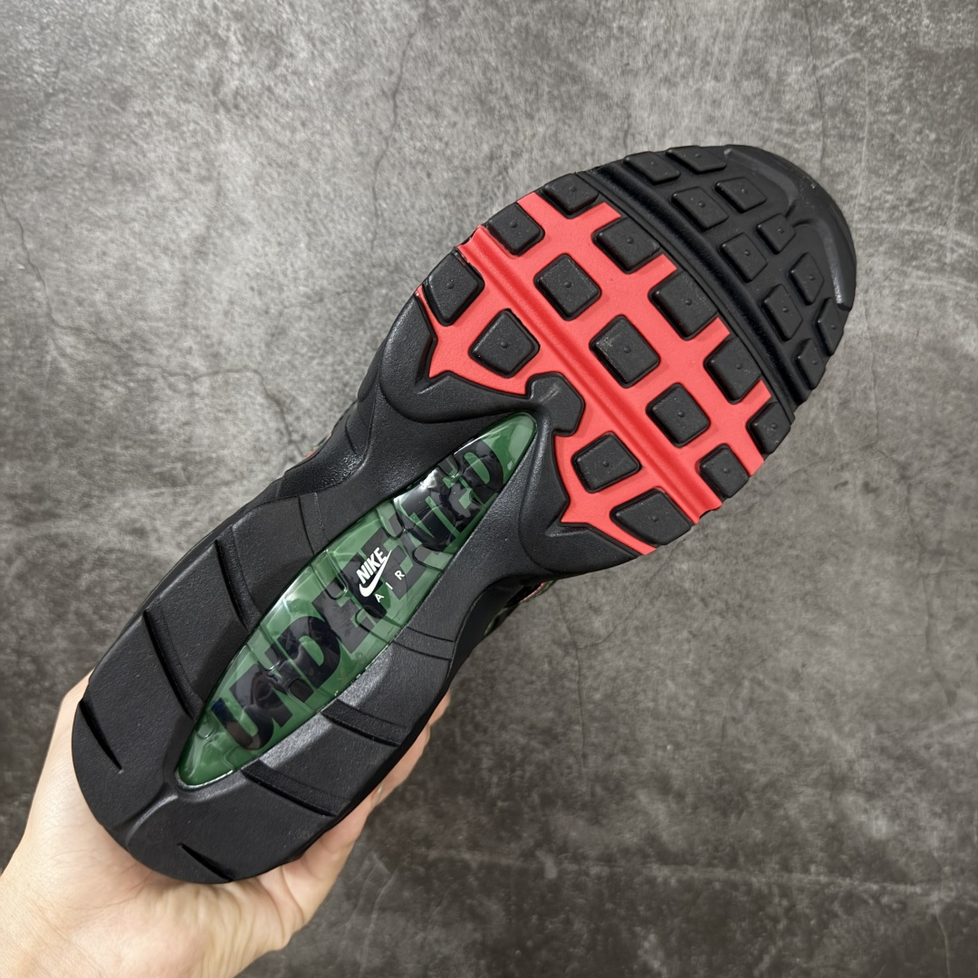 图片[9]-【顶级芯片版】UNDEFEATED x Nike Air Max 95 OG Big Bubble 白色气垫跑鞋 货号：IB4453-001 顶级版 开发数月 原版开发 多道QC质检 鞋型完美复刻 原厂级别工艺 正确色卡 正确气垫蓝光 正确大底 独家私模 采用进口头层牛皮拼接 定位高端市场 行业标杆工艺 尺码：40 40.5 41 42 42.5 43 44 44.5 45 46-选品中心