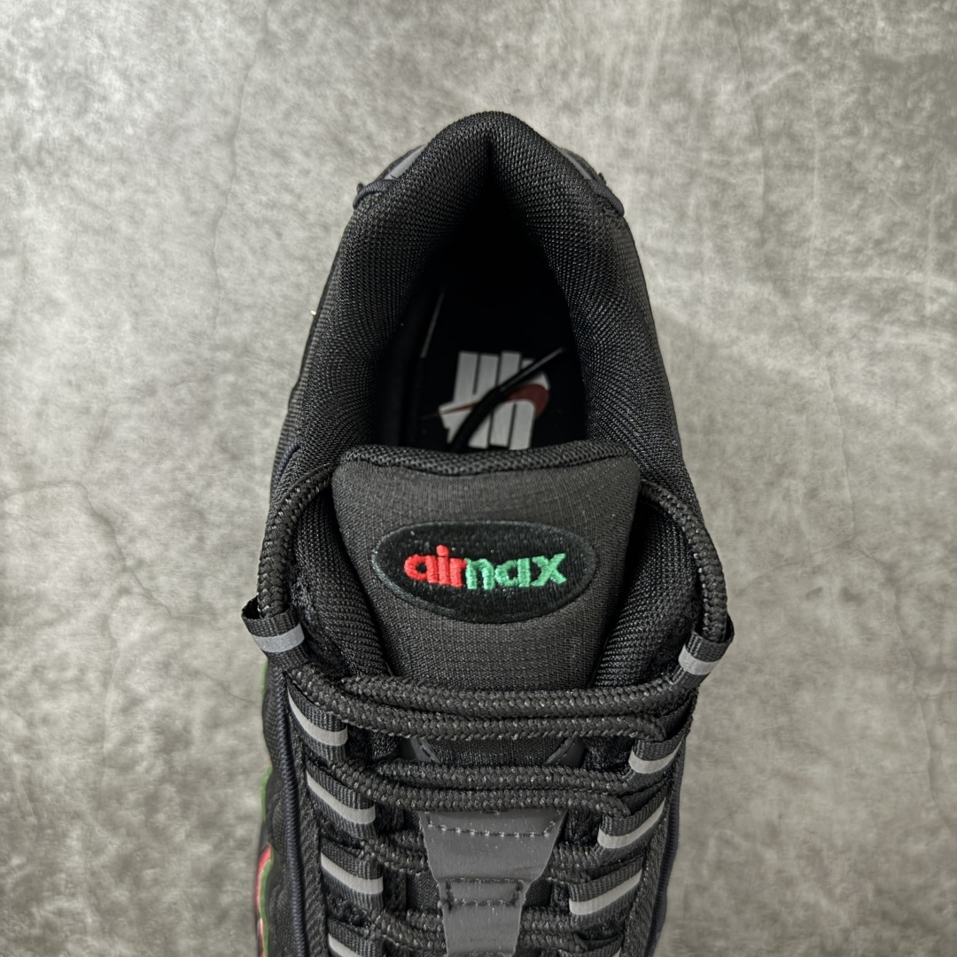 图片[8]-【顶级芯片版】UNDEFEATED x Nike Air Max 95 OG Big Bubble 白色气垫跑鞋 货号：IB4453-001 顶级版 开发数月 原版开发 多道QC质检 鞋型完美复刻 原厂级别工艺 正确色卡 正确气垫蓝光 正确大底 独家私模 采用进口头层牛皮拼接 定位高端市场 行业标杆工艺 尺码：40 40.5 41 42 42.5 43 44 44.5 45 46-选品中心