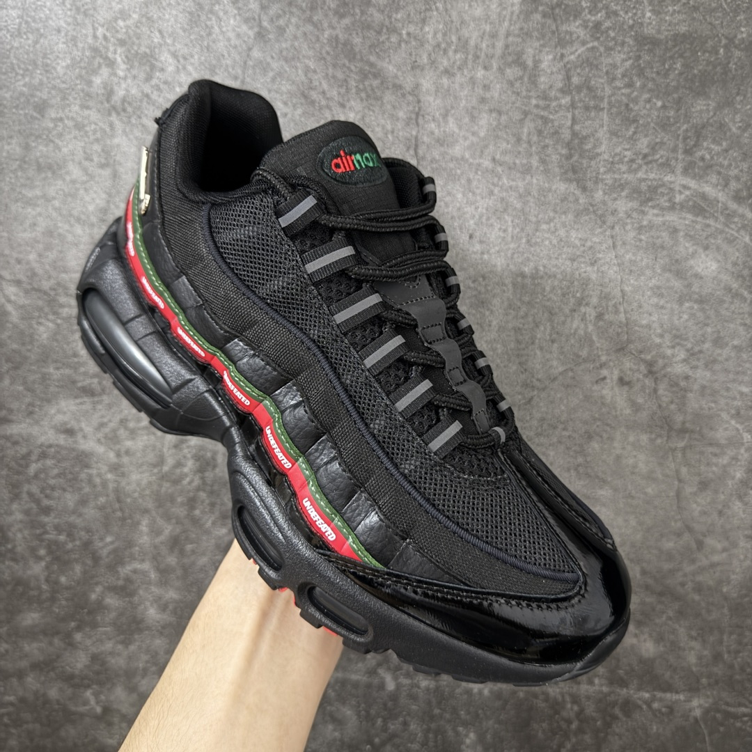图片[3]-【顶级芯片版】UNDEFEATED x Nike Air Max 95 OG Big Bubble 白色气垫跑鞋 货号：IB4453-001 顶级版 开发数月 原版开发 多道QC质检 鞋型完美复刻 原厂级别工艺 正确色卡 正确气垫蓝光 正确大底 独家私模 采用进口头层牛皮拼接 定位高端市场 行业标杆工艺 尺码：40 40.5 41 42 42.5 43 44 44.5 45 46-选品中心