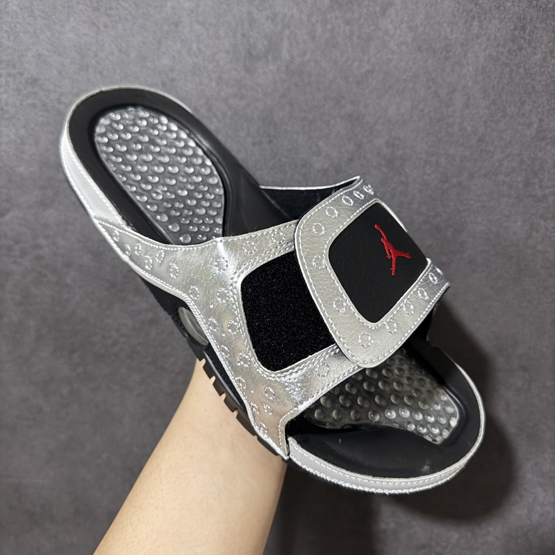 图片[3]-【公司级】新配色✨纯原订单 3D立体猫眼 黑灰 Air Jordan Hydro XIII Retro Slides AJ13 运动拖鞋 乔丹13 经典的13代配色装扮 加上可调节的搭带 TPR 按摩内底和 Phylon 缓震鞋底 以高规格的配置带来非凡舒适的穿着体验 作为AJ的铁杆粉丝 这份夏日精品想必无法忽视！ 货号：684915-021 尺码：36-45-选品中心