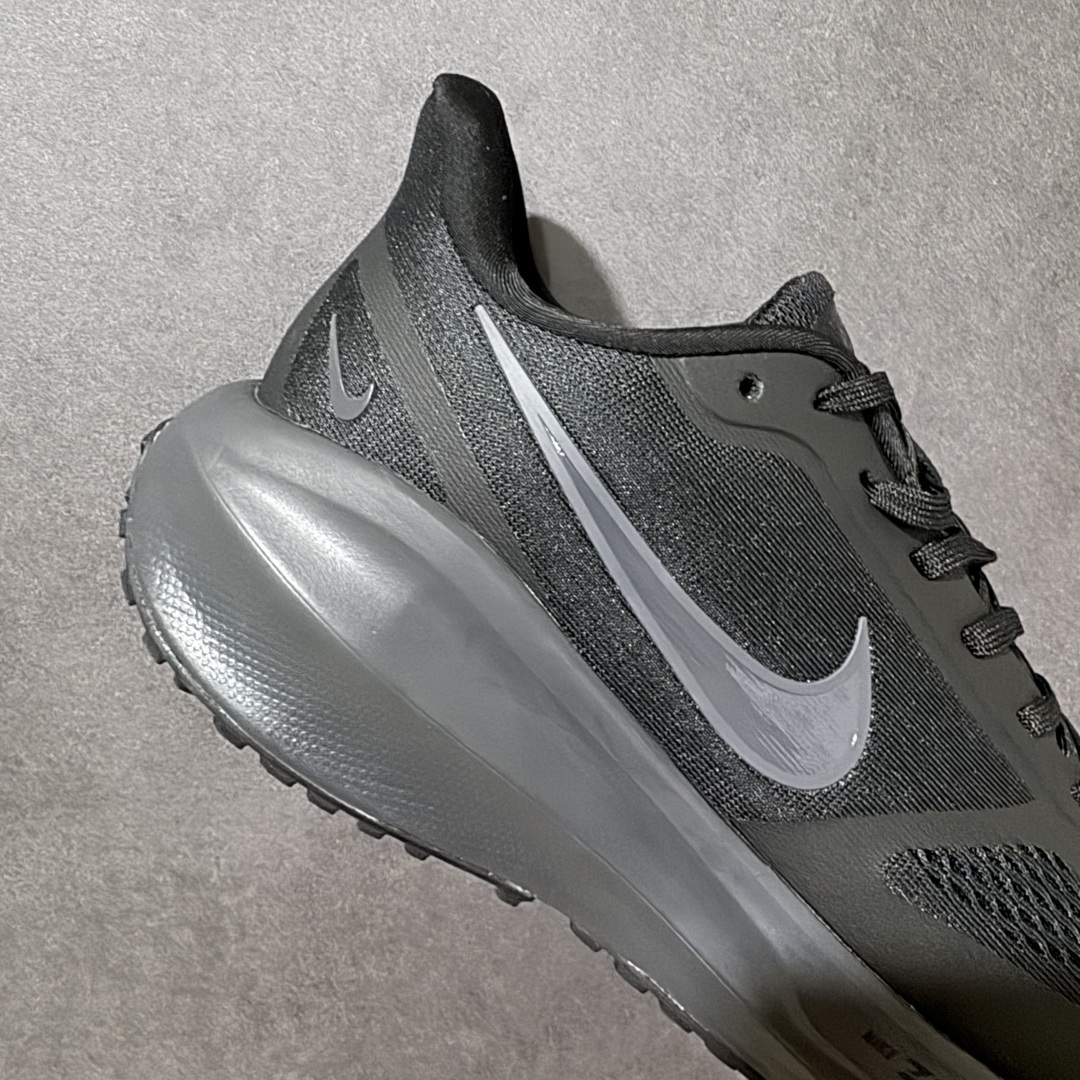 图片[7]-【公司级】Nike Air Zoom Winflo 登月系列 耐克 网面透气 训跑练步鞋 舒适脚感 拥有 Zoom Air 一如既往的稳定感和流畅感 鞋面采用工程网眼设计 为特定高热区域营造出色透气性 进一步增加鞋面的穿孔数量 让足部能够快速散热 货号：YB2528-002 尺码：40～45-选品中心