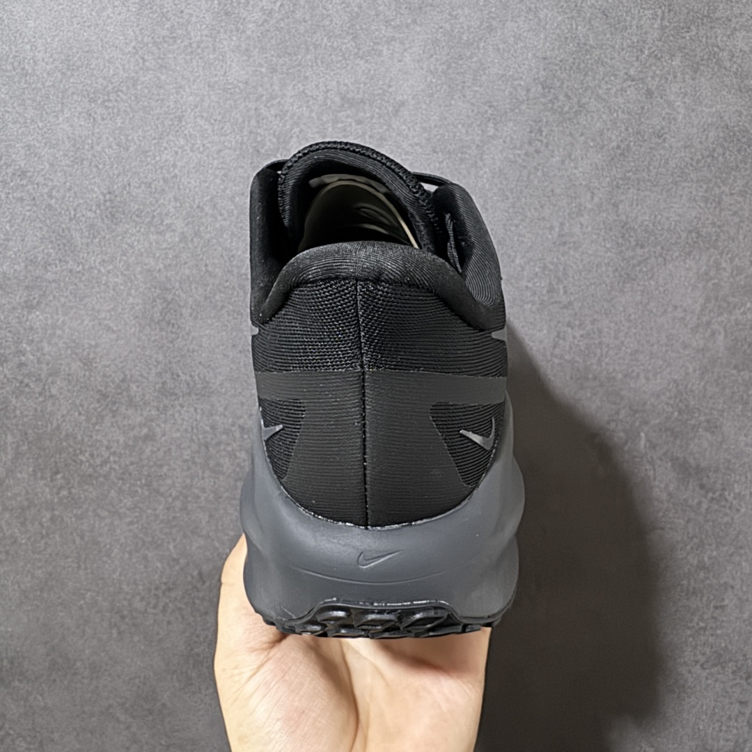 图片[4]-【公司级】Nike Air Zoom Winflo 登月系列 耐克 网面透气 训跑练步鞋 舒适脚感 拥有 Zoom Air 一如既往的稳定感和流畅感 鞋面采用工程网眼设计 为特定高热区域营造出色透气性 进一步增加鞋面的穿孔数量 让足部能够快速散热 货号：YB2528-002 尺码：40～45-选品中心