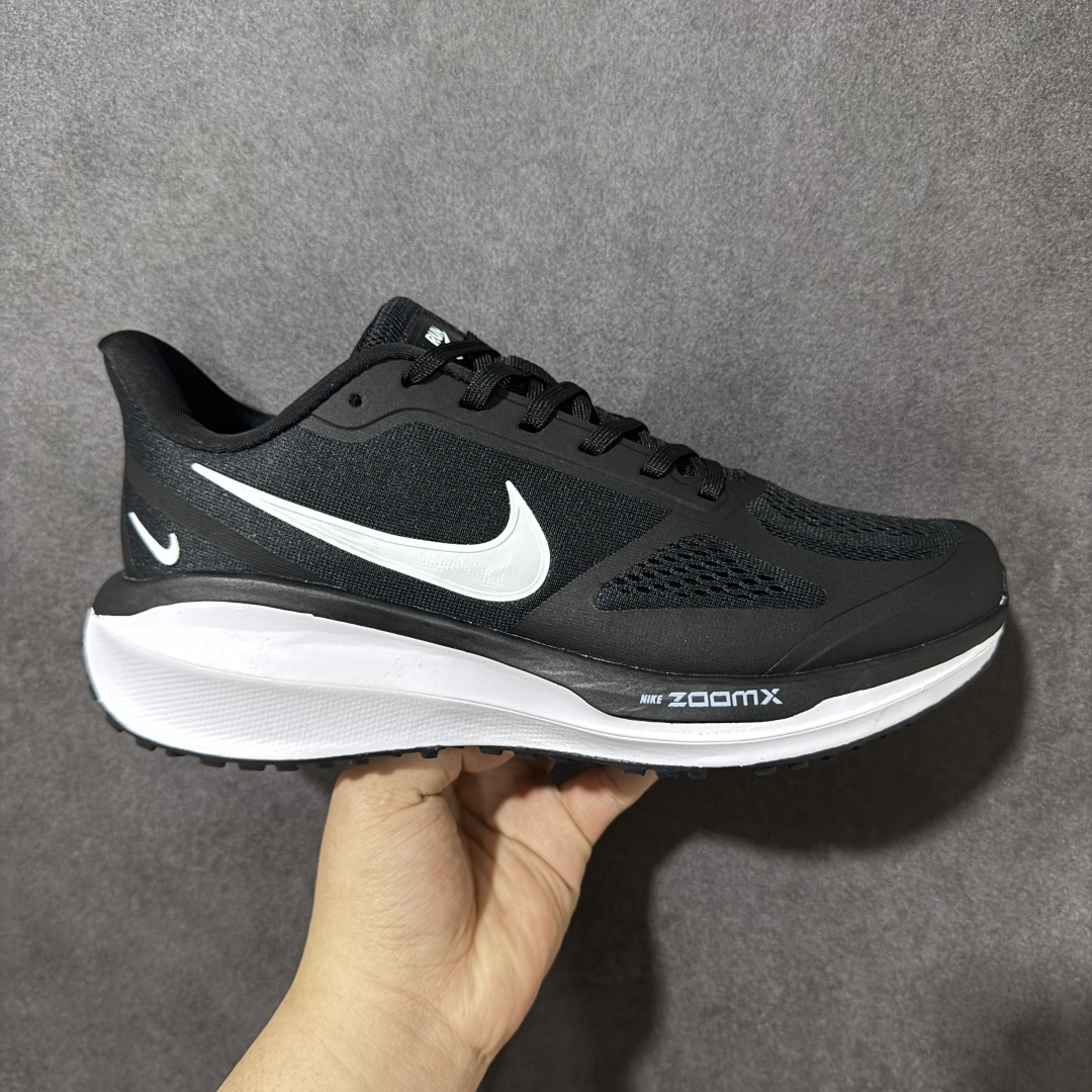 【公司级】Nike Air Zoom Winflo 登月系列 耐克 网面透气 训跑练步鞋 舒适脚感 拥有 Zoom Air 一如既往的稳定感和流畅感 鞋面采用工程网眼设计 为特定高热区域营造出色透气性 进一步增加鞋面的穿孔数量 让足部能够快速散热 货号：YB2528-001 尺码：40～45-选品中心