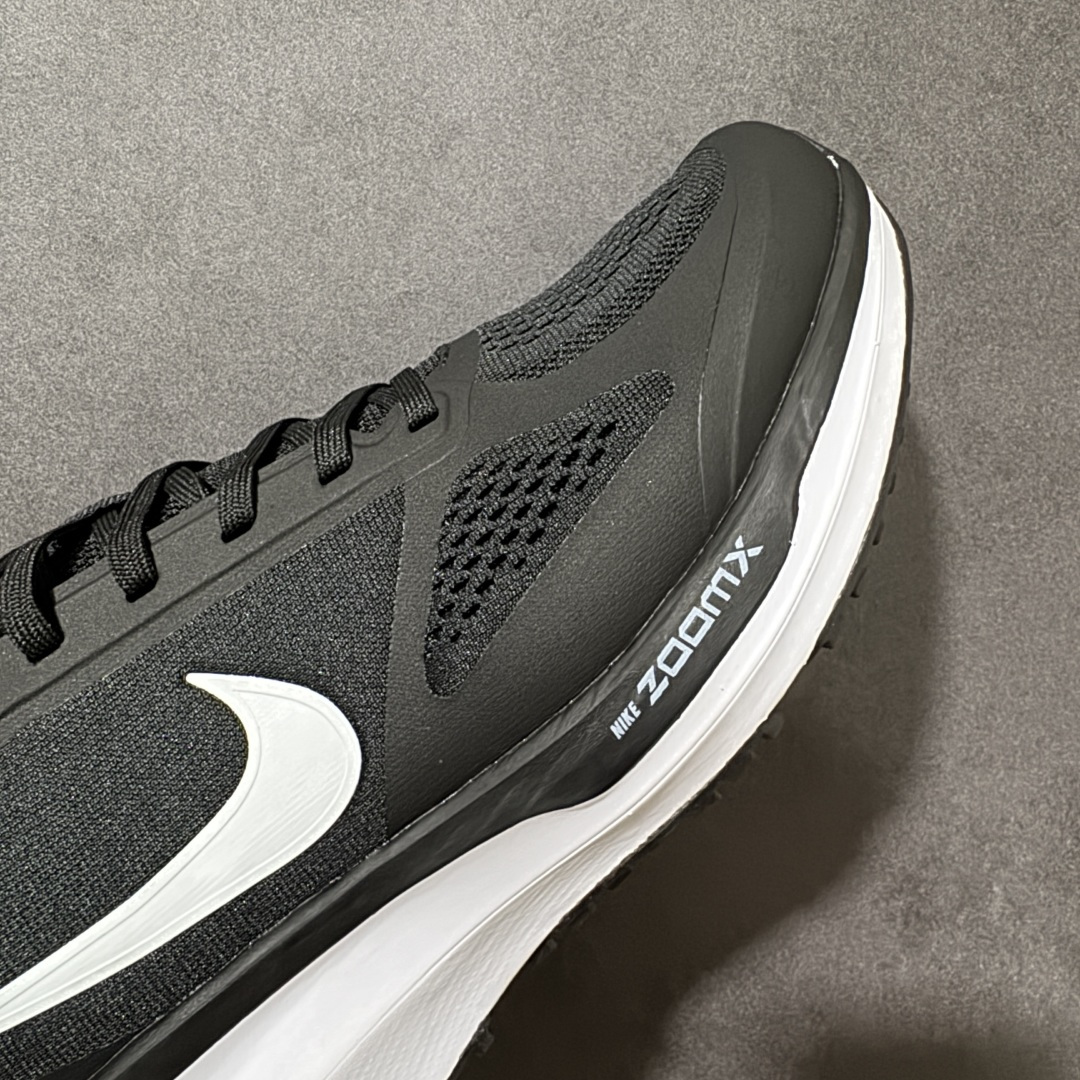 图片[8]-【公司级】Nike Air Zoom Winflo 登月系列 耐克 网面透气 训跑练步鞋 舒适脚感 拥有 Zoom Air 一如既往的稳定感和流畅感 鞋面采用工程网眼设计 为特定高热区域营造出色透气性 进一步增加鞋面的穿孔数量 让足部能够快速散热 货号：YB2528-001 尺码：40～45-选品中心
