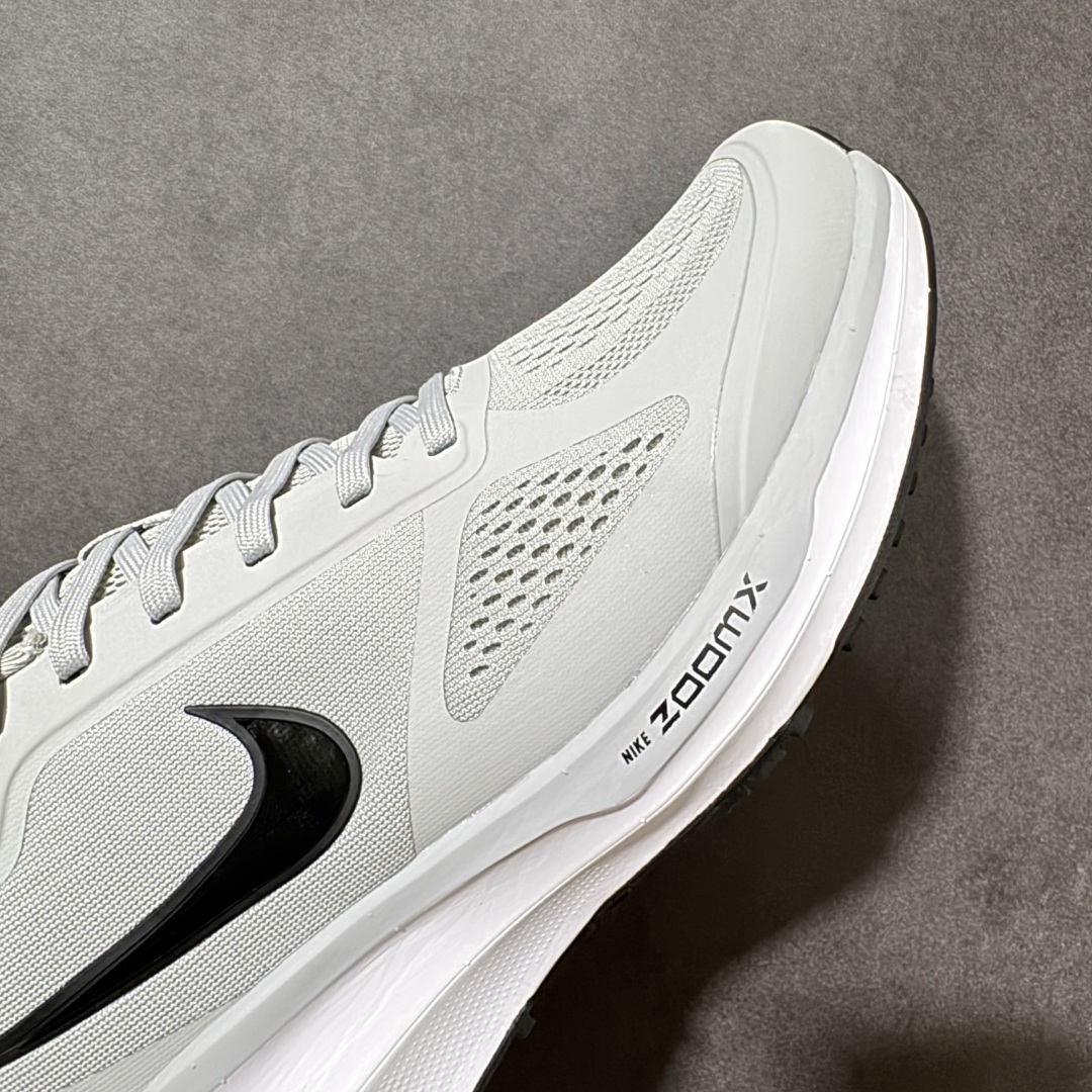 图片[8]-【公司级】Nike Air Zoom Winflo 登月系列 耐克 网面透气 训跑练步鞋 舒适脚感 拥有 Zoom Air 一如既往的稳定感和流畅感 鞋面采用工程网眼设计 为特定高热区域营造出色透气性 进一步增加鞋面的穿孔数量 让足部能够快速散热 货号：YB2528-004 尺码：40～45-选品中心