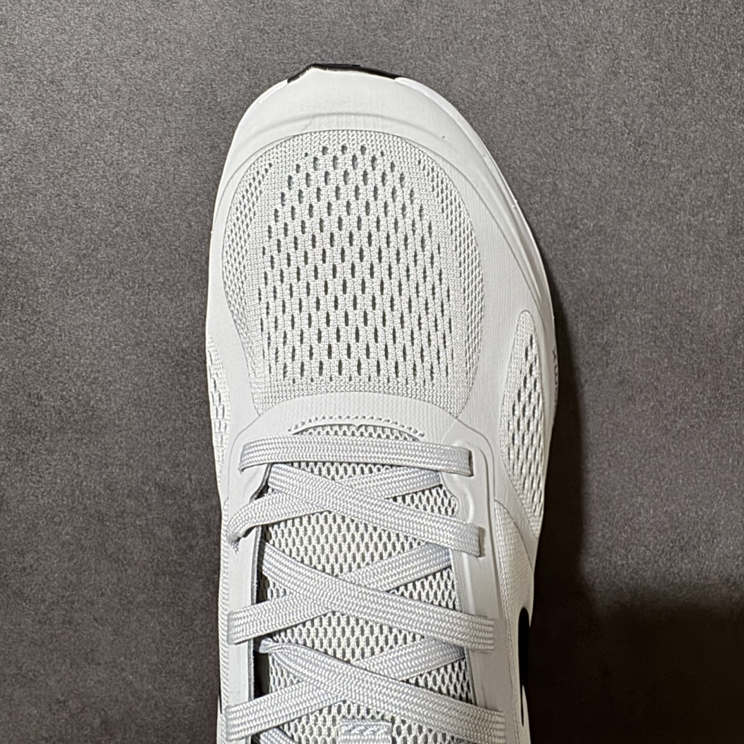 图片[5]-【公司级】Nike Air Zoom Winflo 登月系列 耐克 网面透气 训跑练步鞋 舒适脚感 拥有 Zoom Air 一如既往的稳定感和流畅感 鞋面采用工程网眼设计 为特定高热区域营造出色透气性 进一步增加鞋面的穿孔数量 让足部能够快速散热 货号：YB2528-004 尺码：40～45-选品中心