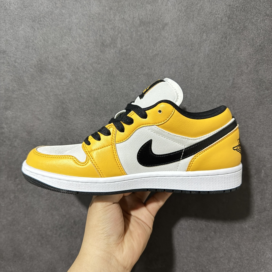 图片[2]-【H11纯原】Nike Air Jordan 1 Low SE AJ1 乔一 舒适贴合 防滑耐磨 低帮 复古篮球鞋 货号：CZ4776-107 尺码：35.5 36 36.5 37.5 38 38.5 39 40 40.5 41 42 42.5 43 44 45 46 47.5 #H11顶级纯原 纯原外贸平台特供订单 #全套原纸板楦头开发 #原厂特供材料配套加持 #确保原汁原味 完美呈现版型 #原档数据独家私模大底 #男女鞋同步官方开发至48.5 #原装进口轻量化鞋垫 #进口港宝加持 后跟自然饱满 还原公司包裹性 #鞋面采用原装数据贴合技术 #全方位贴合包裹脚型 #鞋跟部鞋底牵引设计 #提供强大的抓地性能 #更适应不同实战场地路面-选品中心