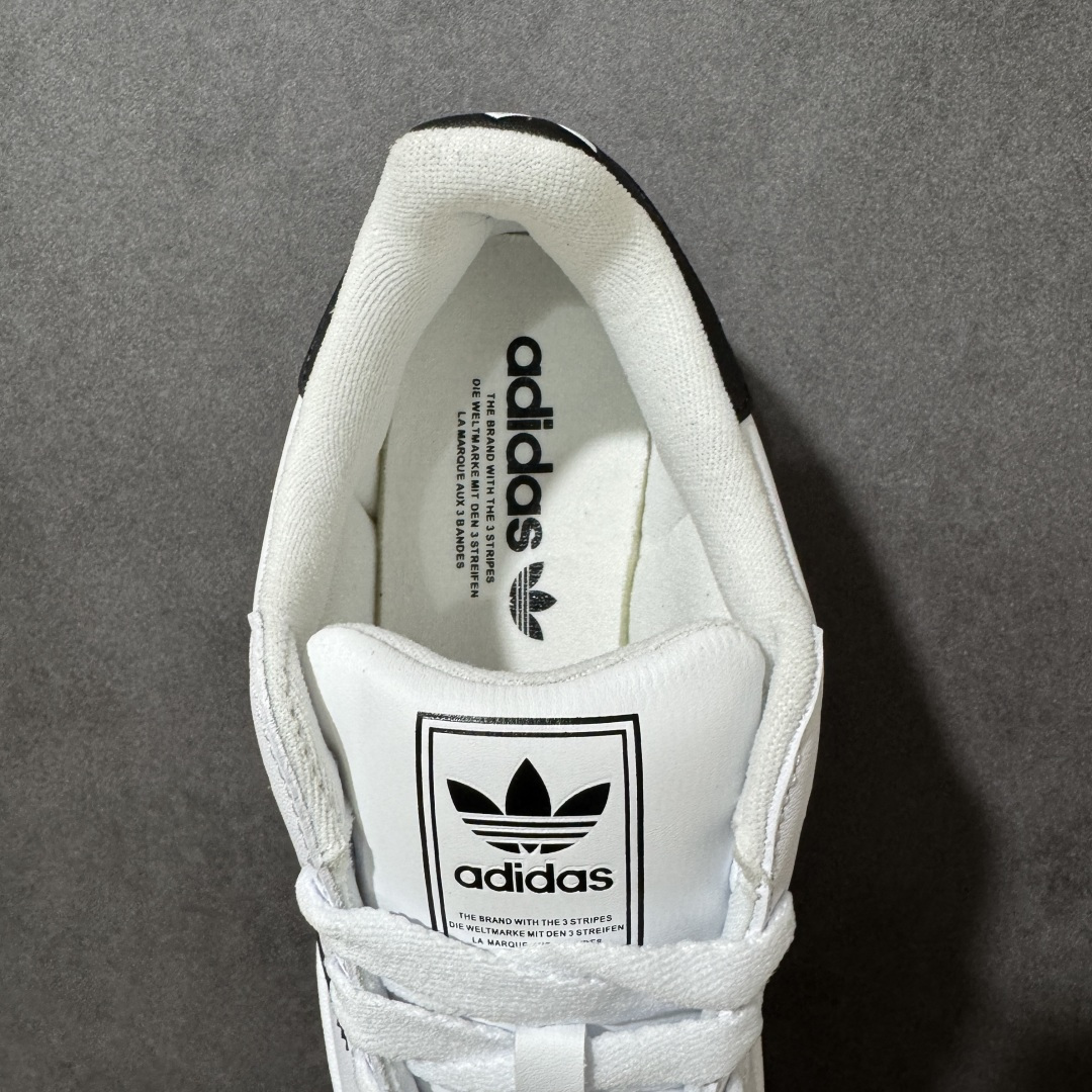 图片[6]-【H11顶级头层版】adidas originals Superstar 2 贝壳头 简约经典 舒适时尚 复古板鞋 男女同款 黑白 货号：IH8659 全新升级版 皮料改进至头层原厂皮 原盒 原底原料 开模打造 原厂织唛鞋标 高精密准度 原楦原纸板开发 匹配原版98%以上 后跟垫棉独家呈现 反口里弧度正确 原厂鞋垫 背胶 后跟电绣针数 与正品一致 原厂皮料 原厂车缝线 质感无敌 皮料切割干净 无任何毛边 清洁度细节完美 进口港宝加持 后跟自然饱满 还原公司包裹性 鞋面采用原装数据贴合技术 全方位贴合包裹脚型 鞋跟部鞋底牵引设计 提供强大的抓地性能 更适应不同实战场地路面 尺码：35.5 36 36.5 37.5 38 38.5 39 40 40.5 41 42 42.5 43 44 45-选品中心