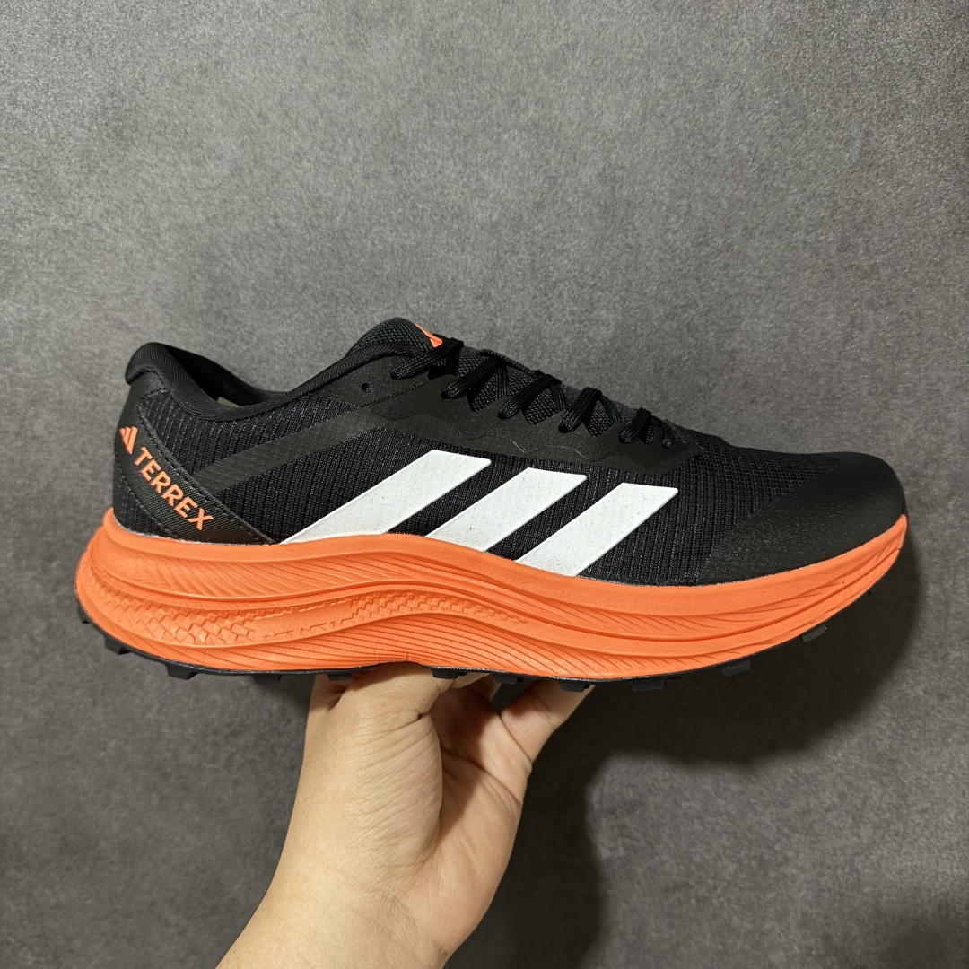 【公司级】阿迪达斯 ADIDAS 男鞋 TERREX AGRAVIC LT 户外超轻缓震回弹越野跑鞋网材鞋面 在户外环境保持舒适脚感，中底采用 Lightstrike 轻质泡棉材料，提供缓冲的同时增加能量反馈，其特点主要表现为韧劲十足、重量轻、耐造，适合长时间户外运动。时尚潮流，易于搭配，运动款式。 尺码： 40-45 货号：D25834 编码： MGB260270-选品中心