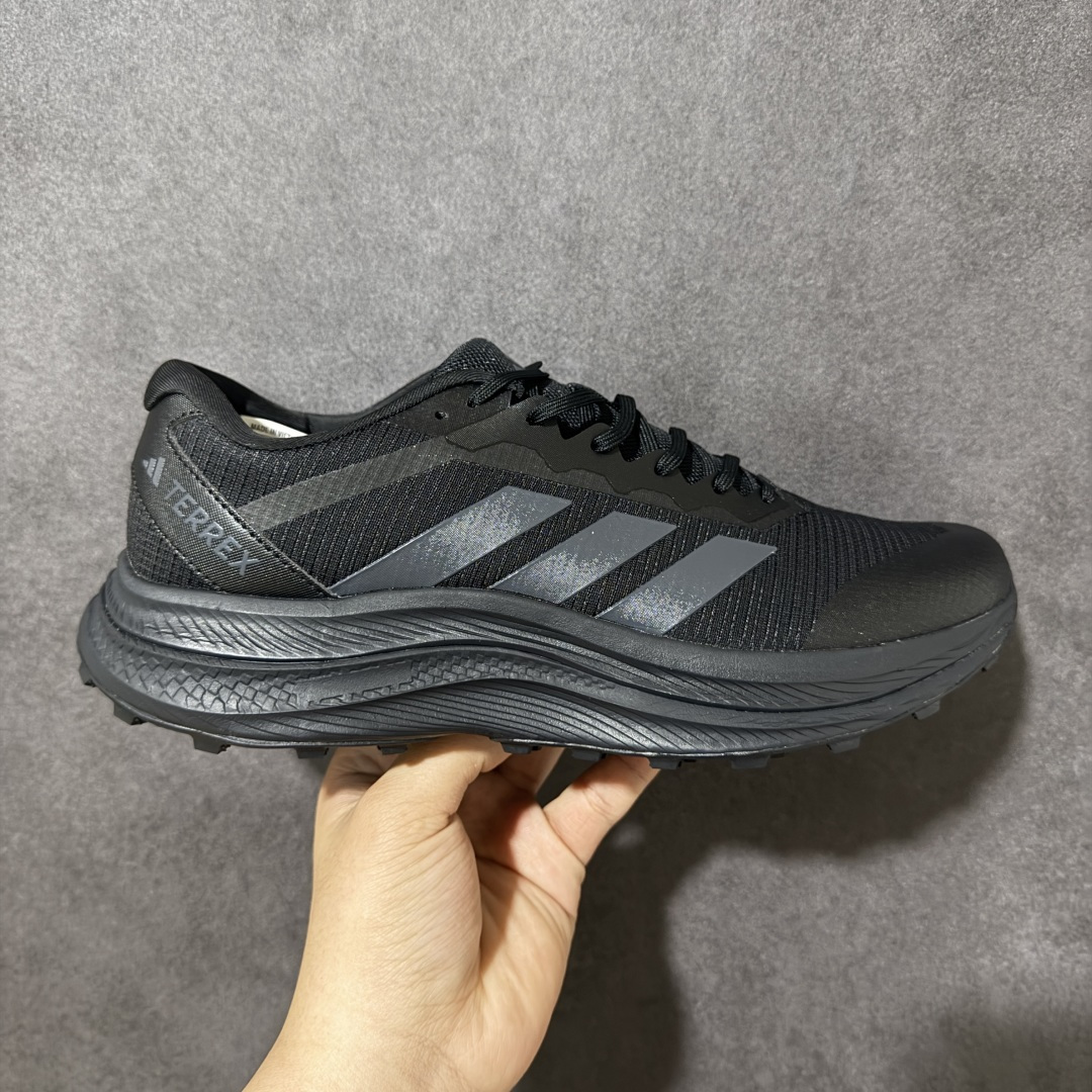 【公司级】阿迪达斯 ADIDAS 男鞋 TERREX AGRAVIC LT 户外超轻缓震回弹越野跑鞋网材鞋面 在户外环境保持舒适脚感，中底采用 Lightstrike 轻质泡棉材料，提供缓冲的同时增加能量反馈，其特点主要表现为韧劲十足、重量轻、耐造，适合长时间户外运动。时尚潮流，易于搭配，运动款式。 尺码： 40-45 货号：D25382 编码： MGB260270-选品中心
