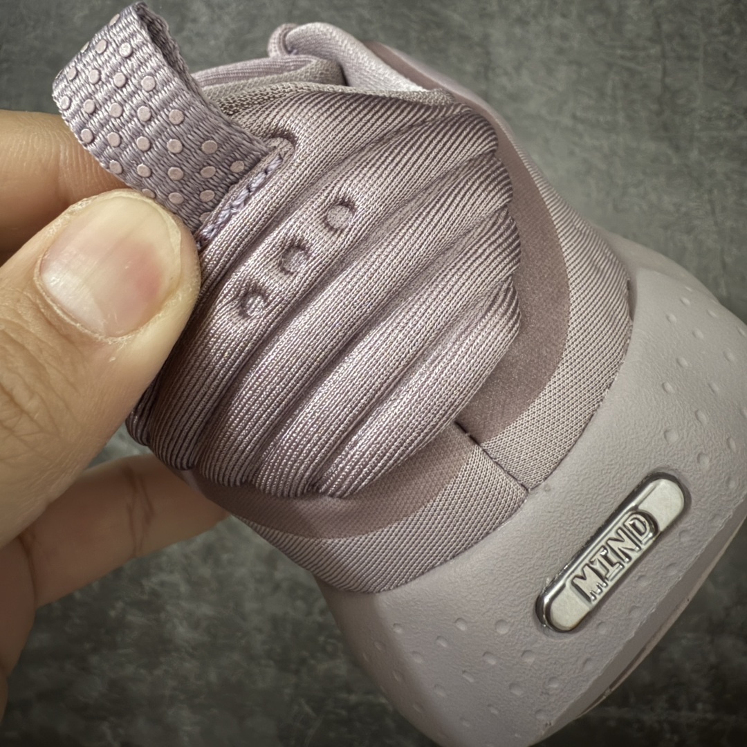 图片[2]-【Top纯原版】Nike Mind 002 耐克 舒适柔软 科技训练鞋 市场唯一正确版本 原材料 正确渐变色大底 1：1还原 真半码 鞋面采用穿孔透气织物材质 鞋底22个独立泡棉节点 科技感满满 作为耐克首款结合神经科学研发的鞋款 它最大的设计在于鞋底 鞋底嵌有22个独立泡棉节点 上脚后能有效刺激足底触觉 搭配吸睛的外观 适合在运动后松时穿着 带来独特体验 货号：HQ4310-200 尺码：36-46含半码-选品中心