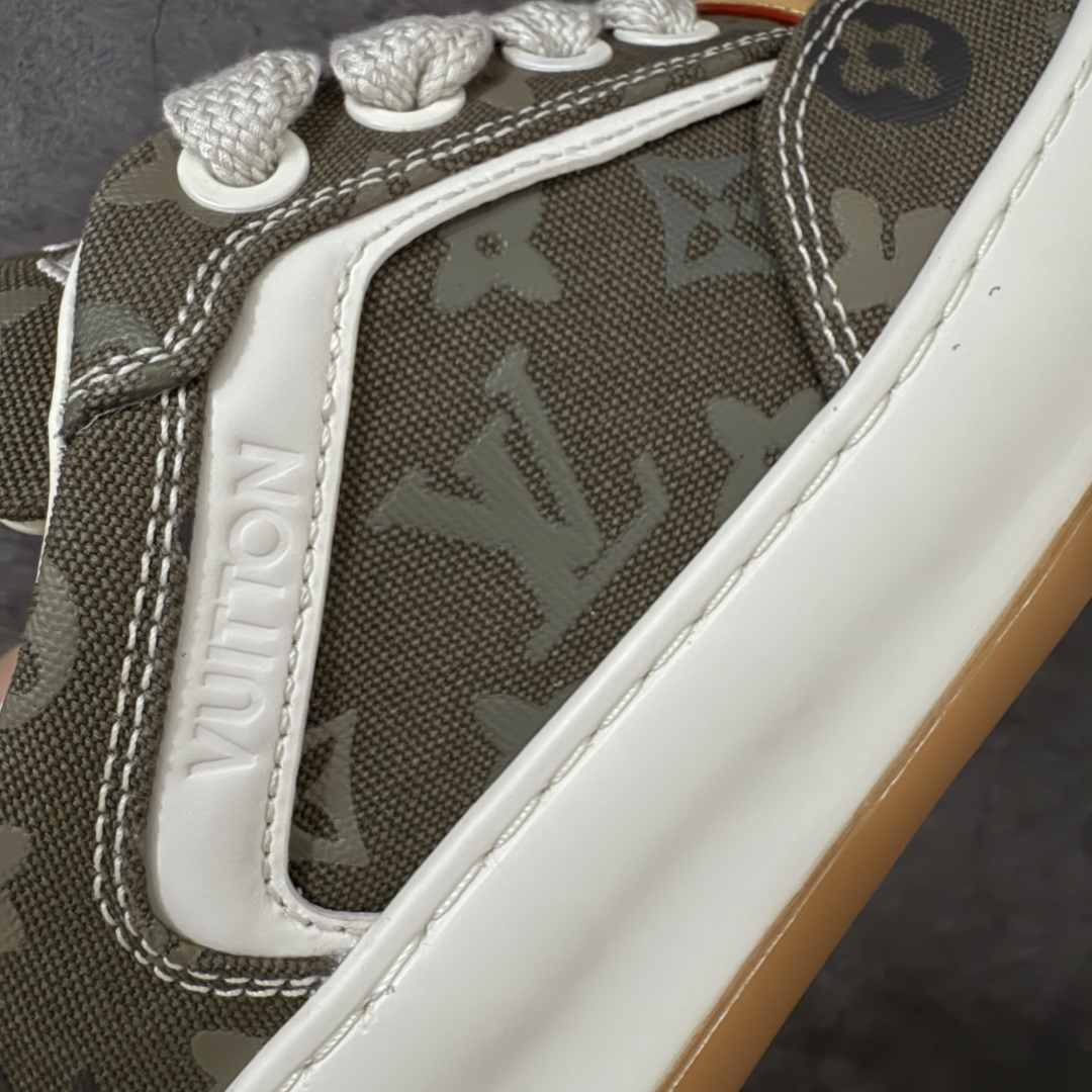 图片[4]-【天花板/Goat版】LV 路易威登LOUIS VUITTON Tilted Low Sneakers 倾斜系列低帮复古休闲运动文化百搭板鞋 2026早春款板鞋 饼干鞋 市场最顶天花板出货 礼盒包装 私模开发大底 正确细节 原鞋原材料1：1打造 完美版型做工 欢迎对比市场任何品质的货品 广东原产 专业LV大厂出品 正确底 大底开发近半年 原楦型开发纸版 全鞋原材料打造 细节 针车 烫金 中底无可挑剔 包装说明书防尘布袋物件(附送官方快递加固牛皮纸外盒!!)# 尺码：40 41 42 43 44 45 46-选品中心