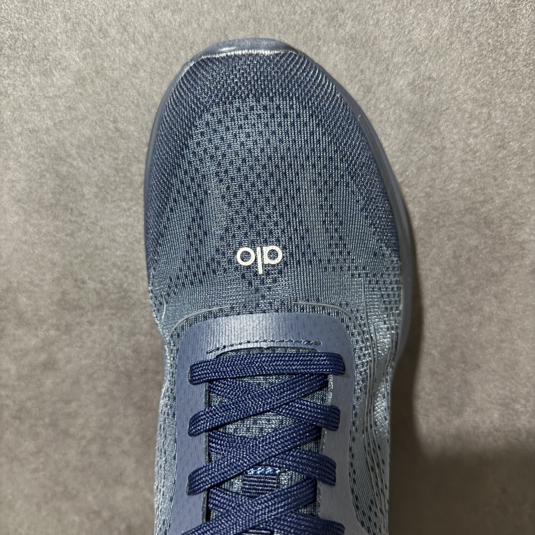 图片[5]-【公司级】alo yoga Alo Runner 舒适百搭防滑透气 低帮跑步鞋 原版开发 独家私模打造 采用环保纤维革鞋面材质 外置加厚耐磨防滑橡胶大底 经典百搭鞋型 内里隐形增高鞋垫 货号：A0590U 尺码：36-45-选品中心