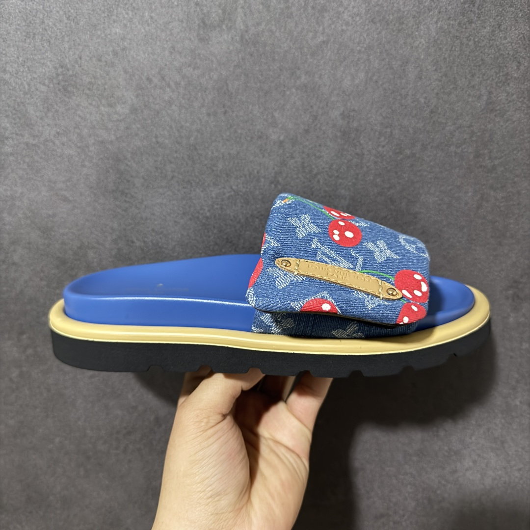 【广东礼盒版本】LOUIS VUITTON | 路易威登2024 𝐬𝐬💛春夏最新爆款魔术贴系列 情侣款厚底拖鞋 原版全套礼盒包装 鞋面：LV进口5D打印花布，牛皮内里 大底：原版开模大底 尺码： 35-44-选品中心