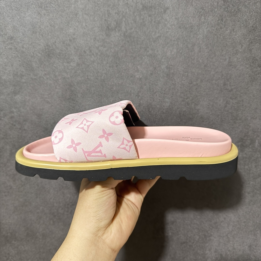 图片[2]-【广东礼盒版本】LOUIS VUITTON | 路易威登2024 𝐬𝐬💛春夏最新爆款魔术贴系列 情侣款厚底拖鞋 原版全套礼盒包装 鞋面：LV进口5D打印花布，牛皮内里 大底：原版开模大底 尺码： 35-44-选品中心