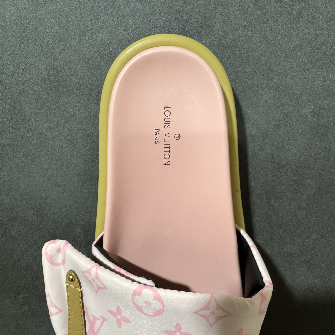 图片[6]-【广东礼盒版本】LOUIS VUITTON | 路易威登2024 𝐬𝐬💛春夏最新爆款魔术贴系列 情侣款厚底拖鞋 原版全套礼盒包装 鞋面：LV进口5D打印花布，牛皮内里 大底：原版开模大底 尺码： 35-44-选品中心