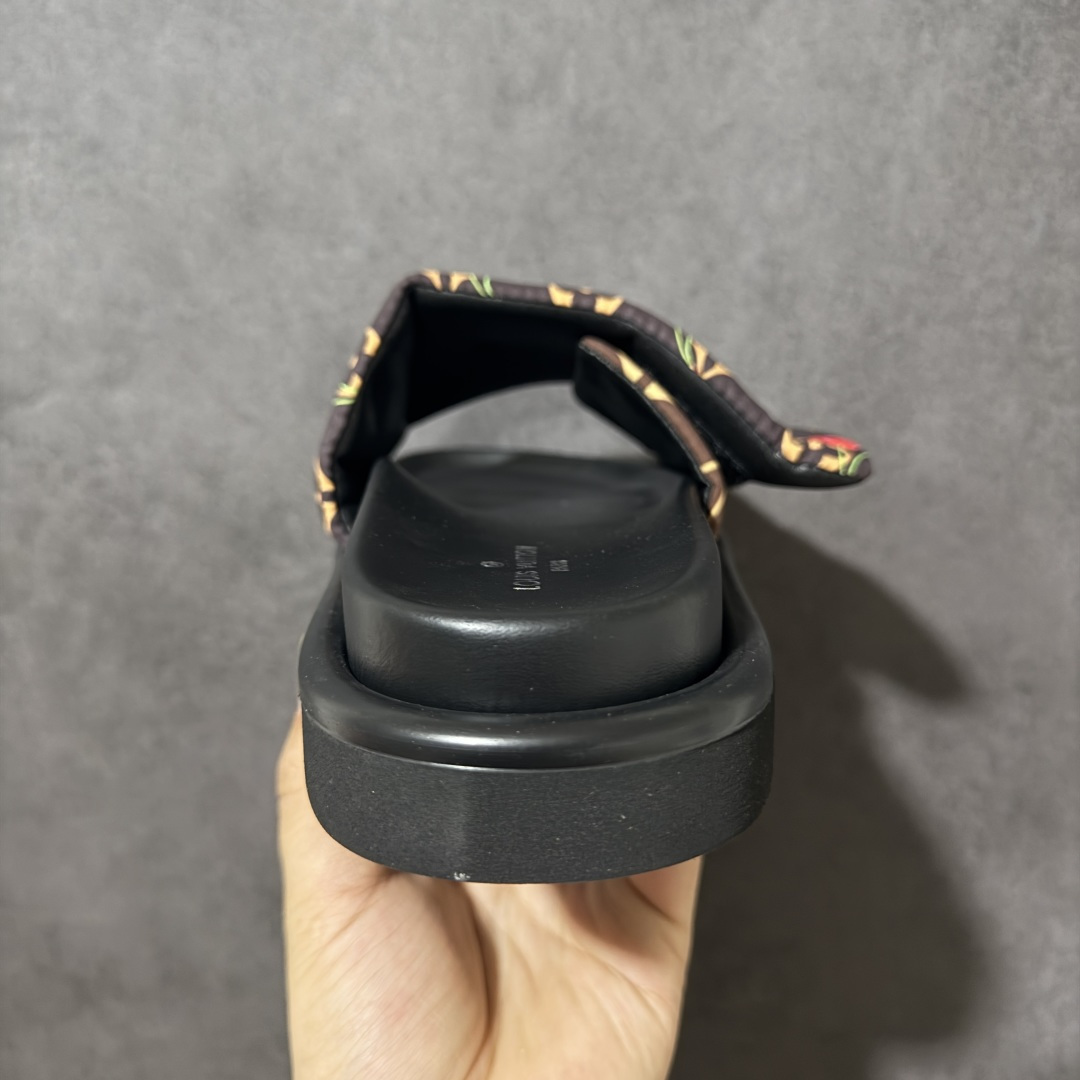 图片[4]-【广东礼盒版本】LOUIS VUITTON | 路易威登2024 𝐬𝐬💛春夏最新爆款魔术贴系列 情侣款厚底拖鞋 原版全套礼盒包装 鞋面：LV进口5D打印花布，牛皮内里 大底：原版开模大底 尺码： 35-44-选品中心