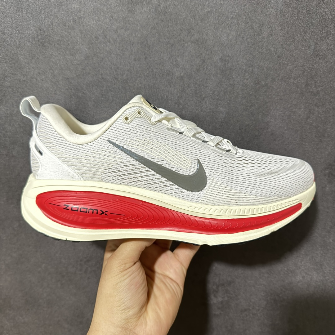 【公司级】奥莱 天猫平台充正订单 Nike VOMERO 18 Plus 舒适百搭 低帮 休闲训练城市通勤跑步鞋 原厂软底 原厂材料制作 款号：HM6803-001 尺码：36 36.5 37.5 38 38.5 39 40 40.5 41 42 42.5 43 44 44.5 45-选品中心