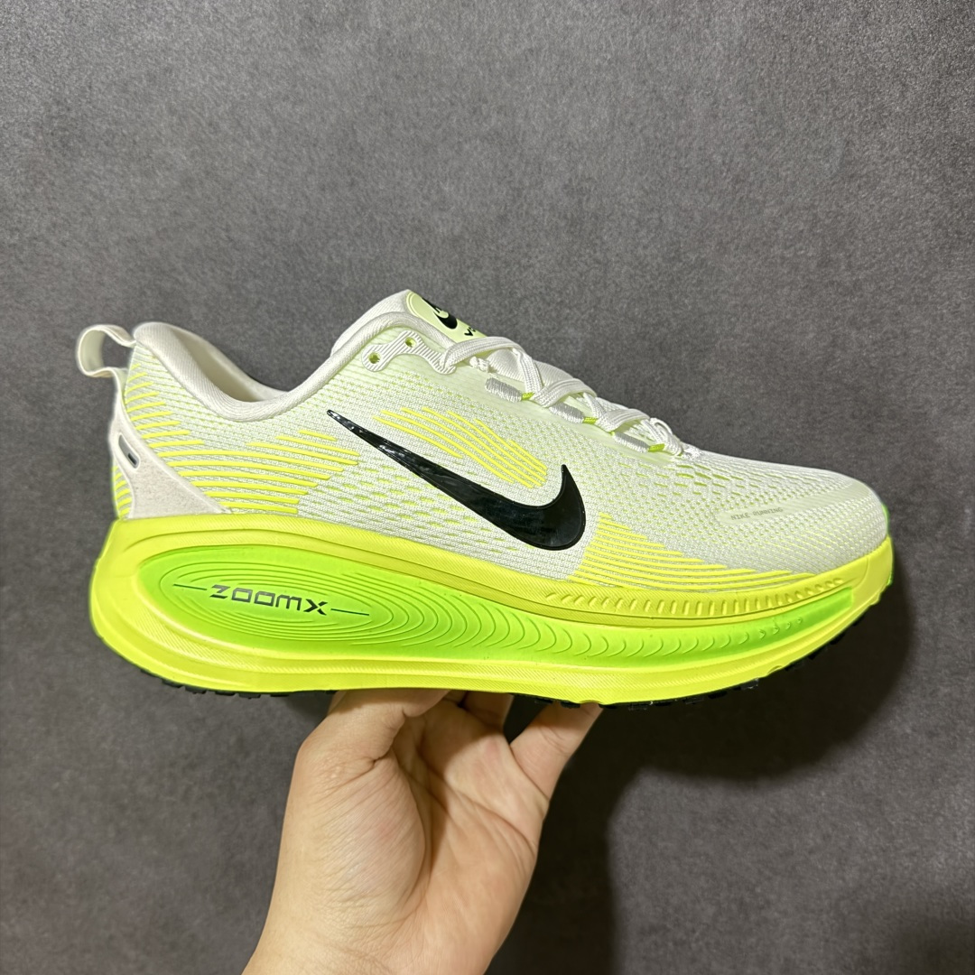 【公司级】奥莱 天猫平台充正订单 Nike VOMERO 18 Plus 舒适百搭 低帮 休闲训练城市通勤跑步鞋 原厂软底 原厂材料制作 款号：HM6803-002 尺码：36 36.5 37.5 38 38.5 39 40 40.5 41 42 42.5 43 44 44.5 45-选品中心